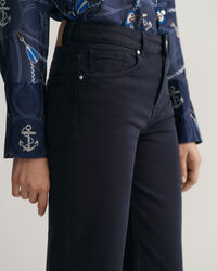 Jeans alla caviglia ampi colorati