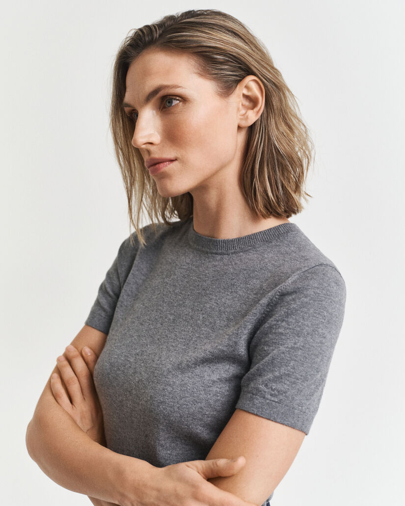 Maglia girocollo leggera a maniche corte