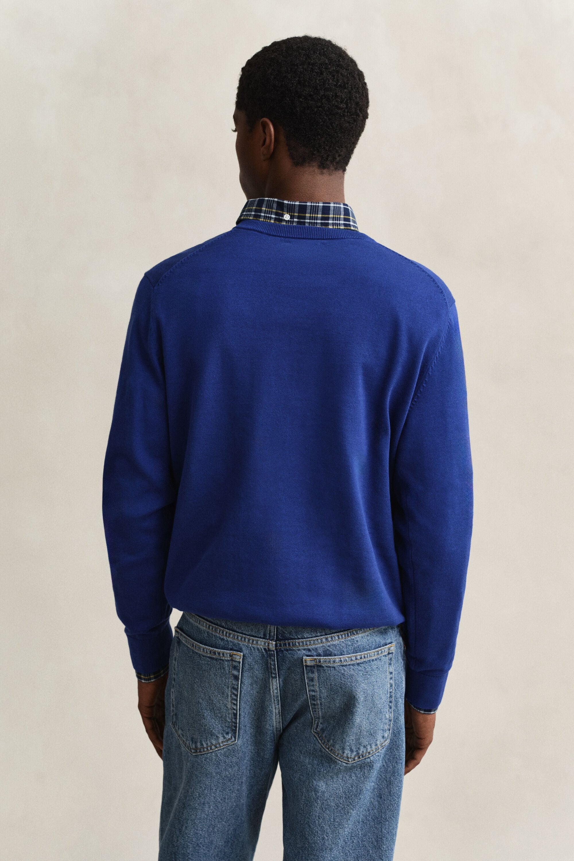 Maglia in cotone con scollo a V classico