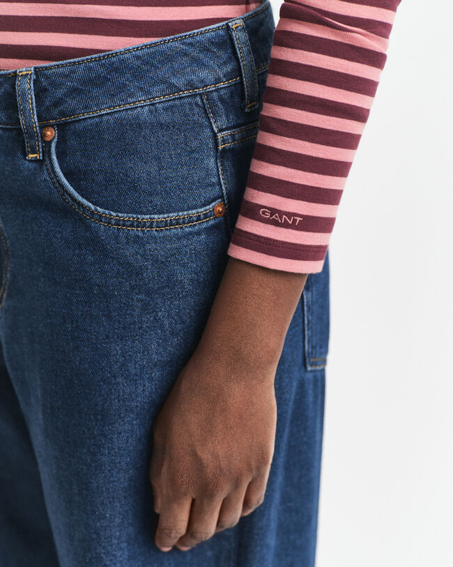 T-shirt a maniche lunghe a coste a righe