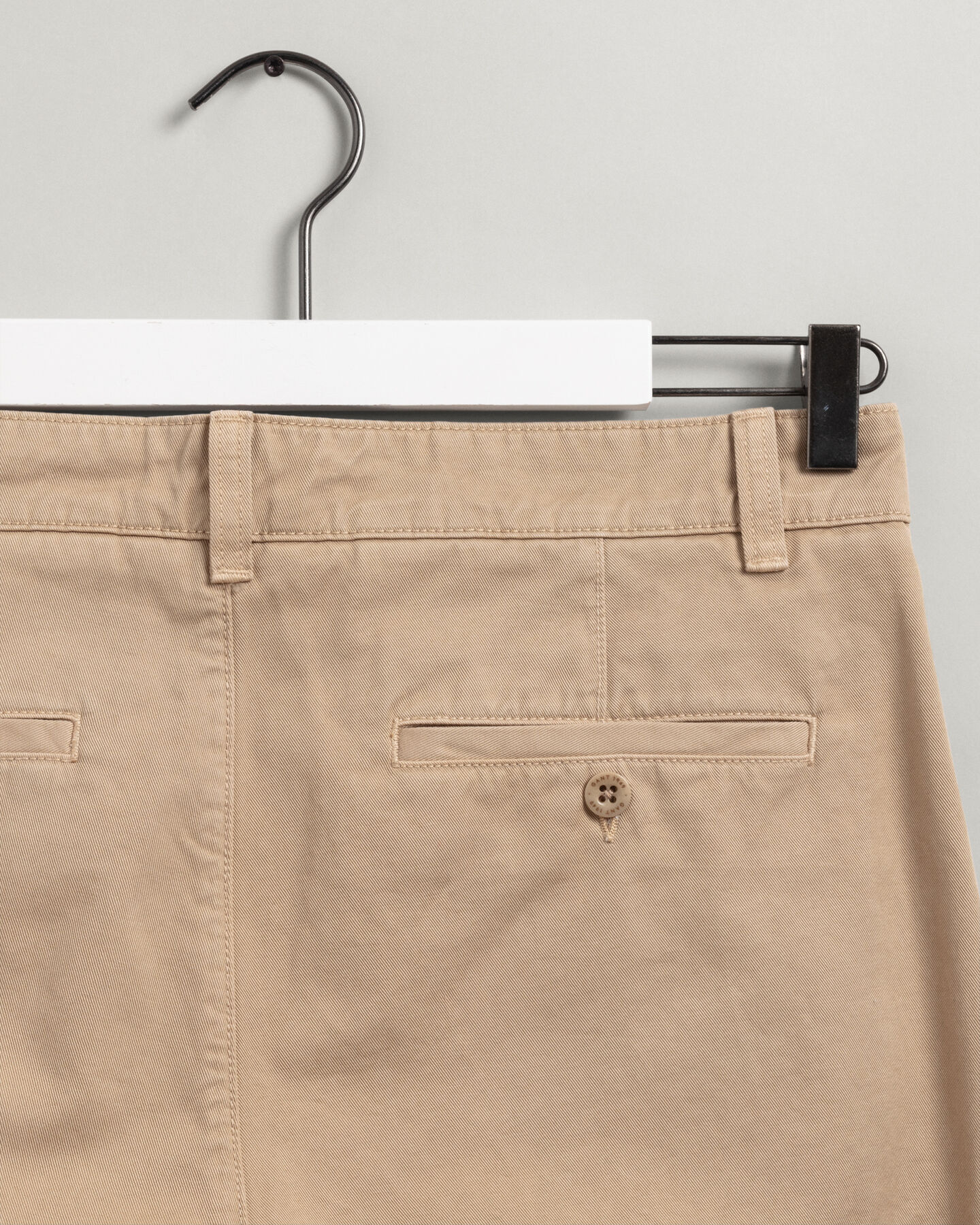 Pantaloni chino in twill di cotone gamba larga