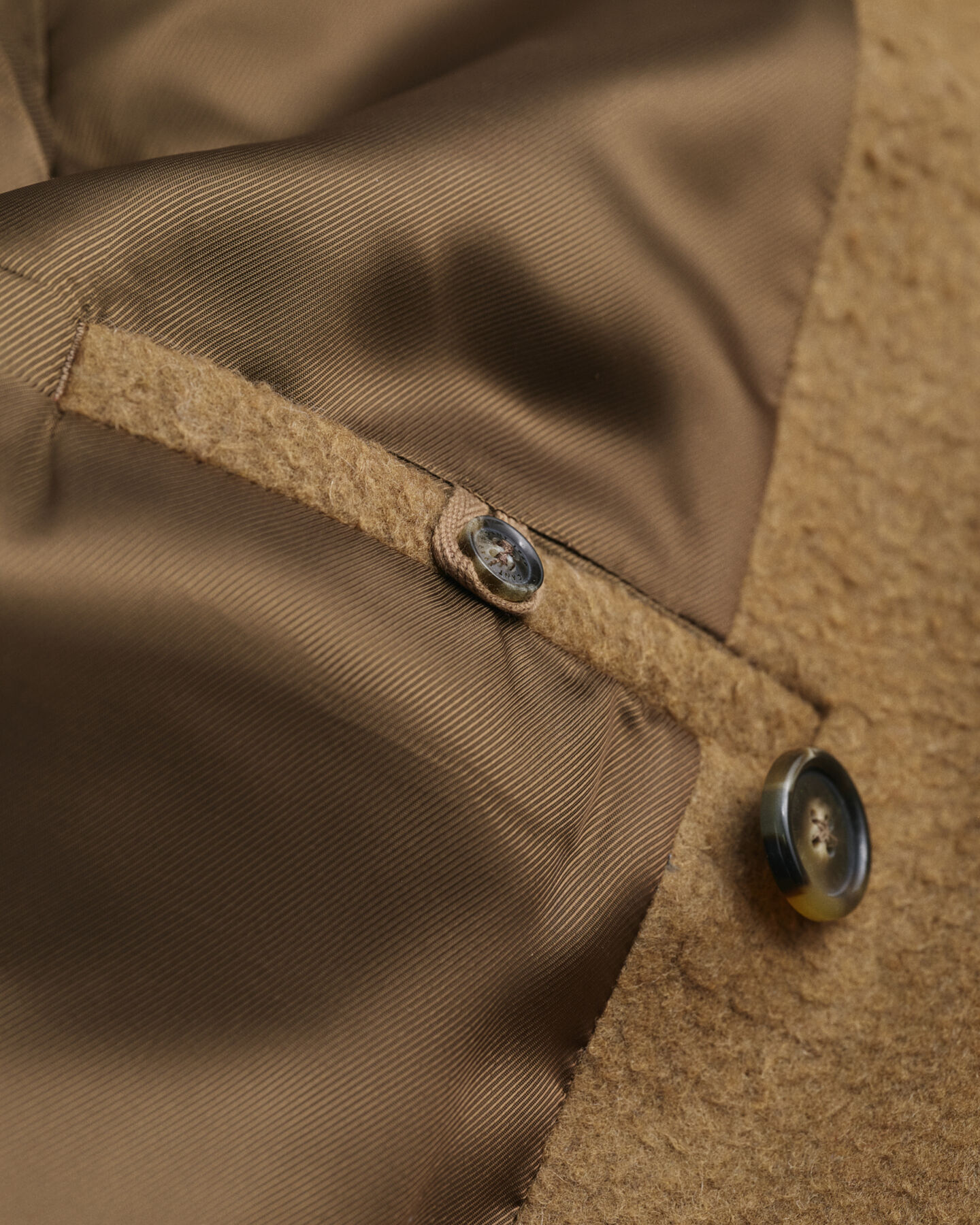 Cappotto in lana a doppio petto