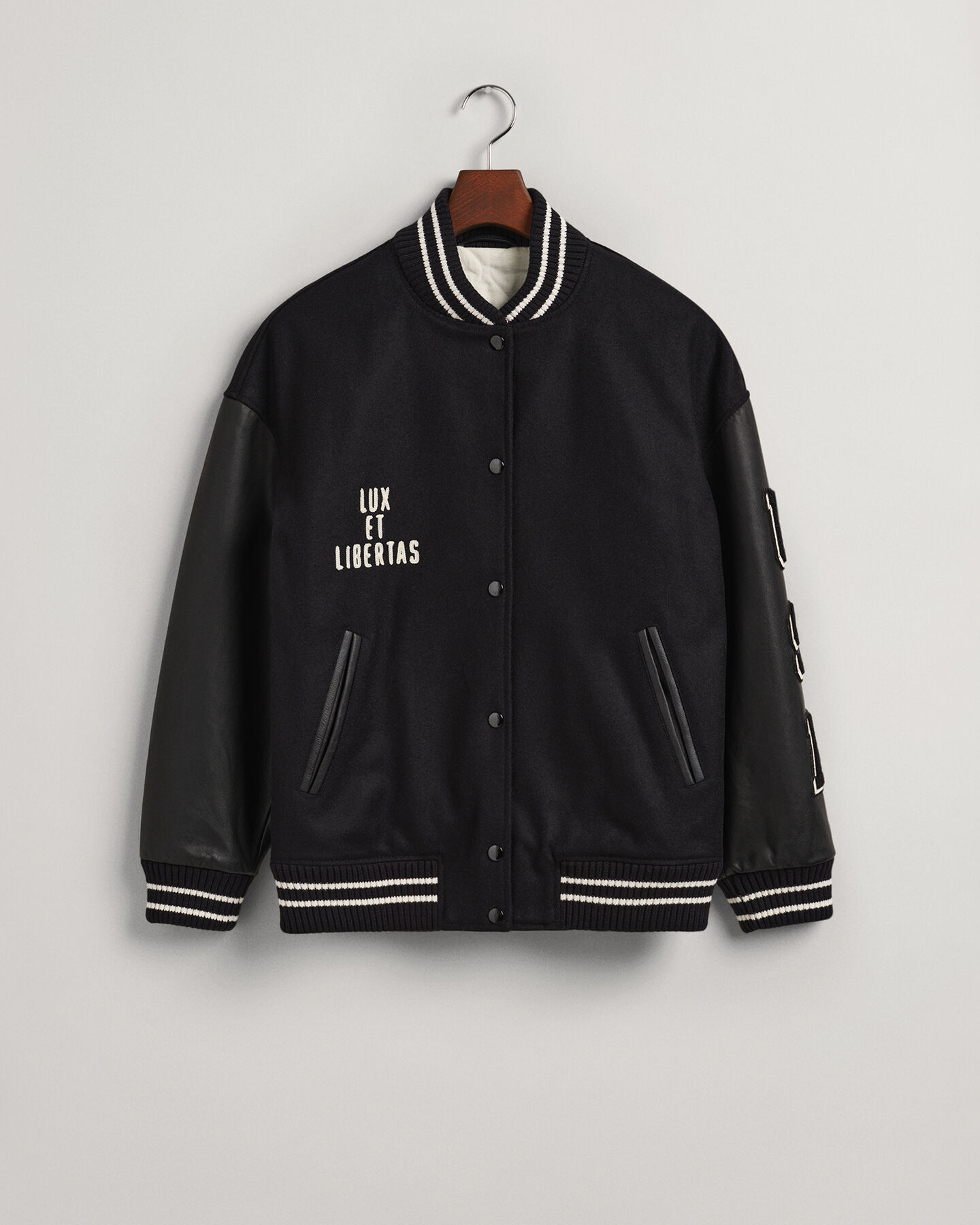 GANT Varsity Jacket oversize