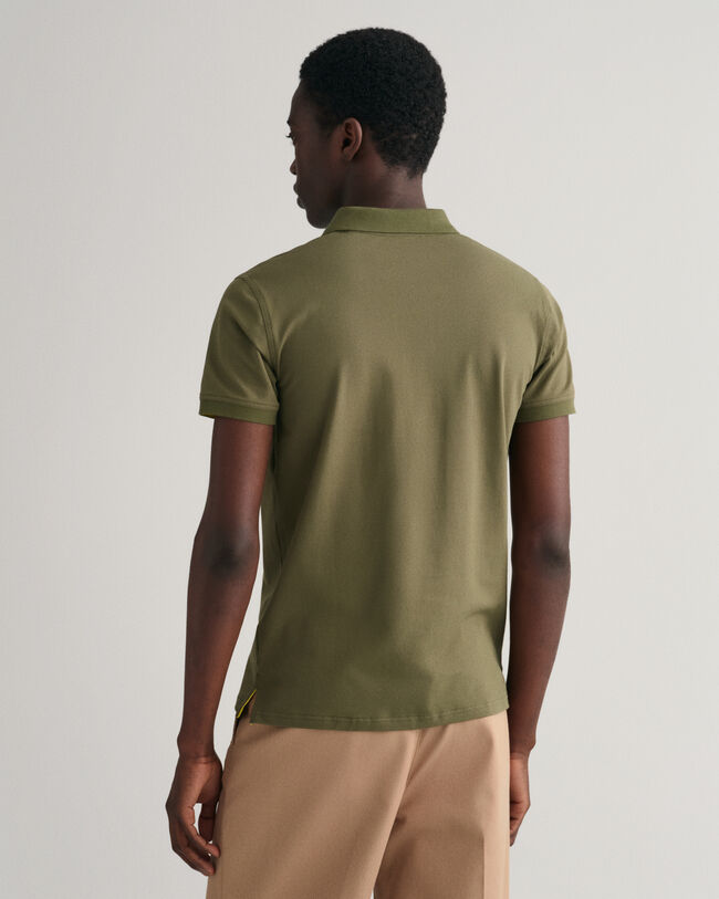 Polo in piqu&eacute; con colletto a contrasto