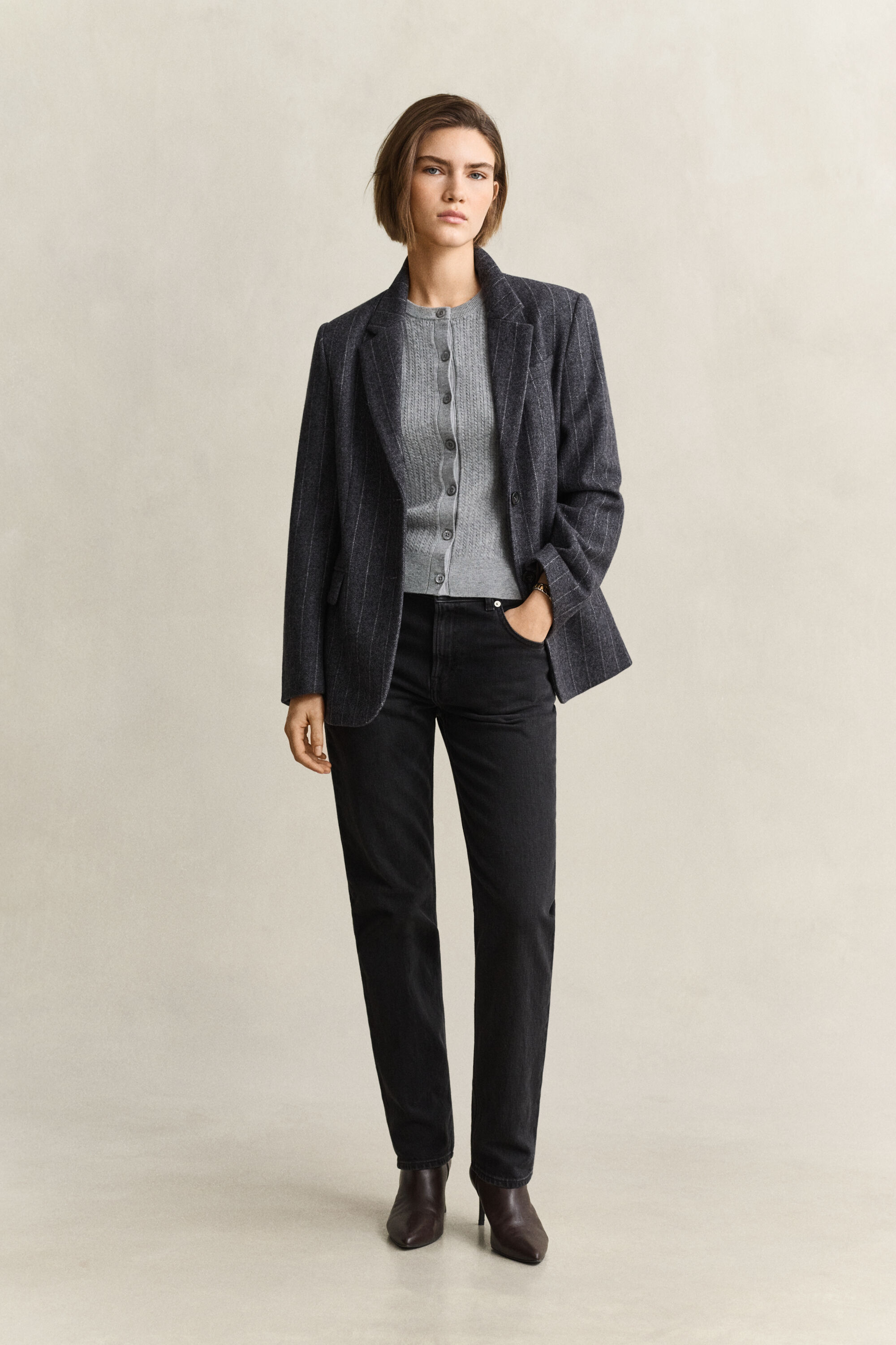 Cardigan a trecce con maniche corte