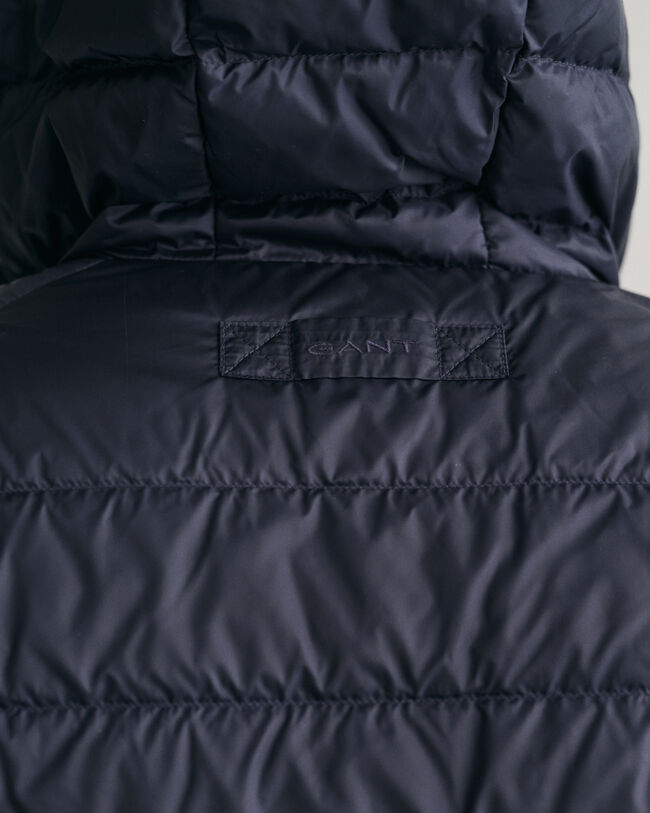 Piumino leggero con cappuccio