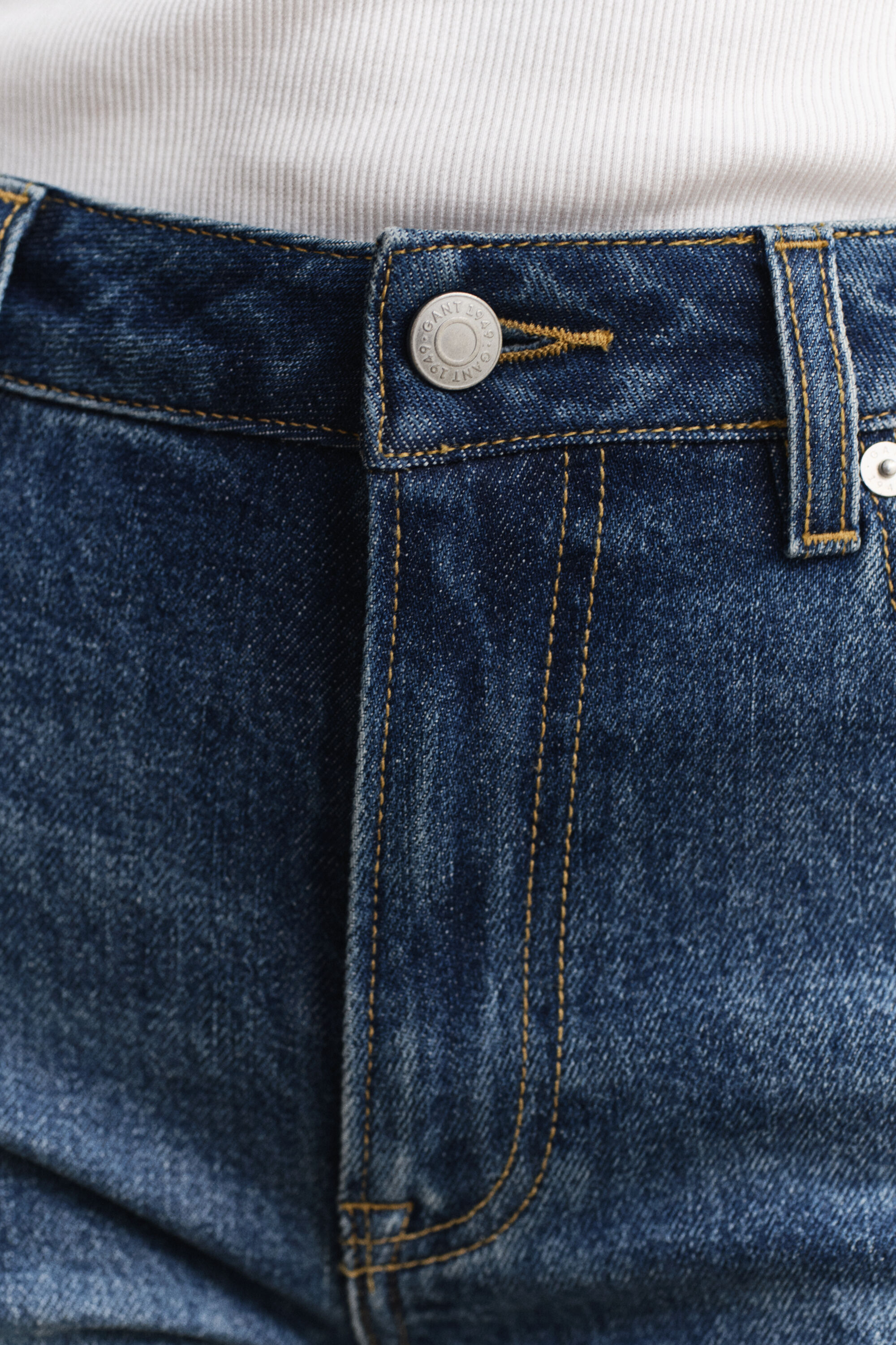 Jeans elasticizzati con gamba dritta