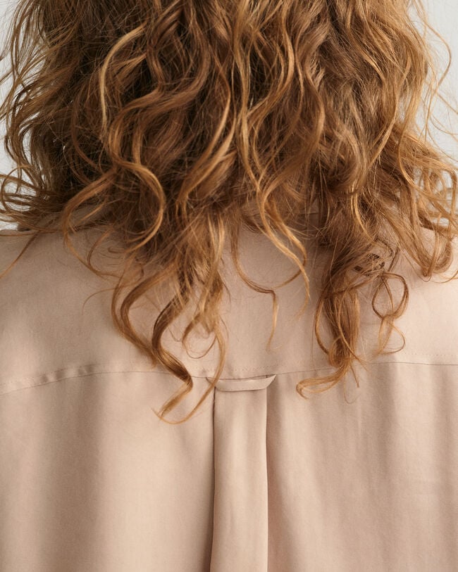 Camicia con tasca con patta relaxed fit