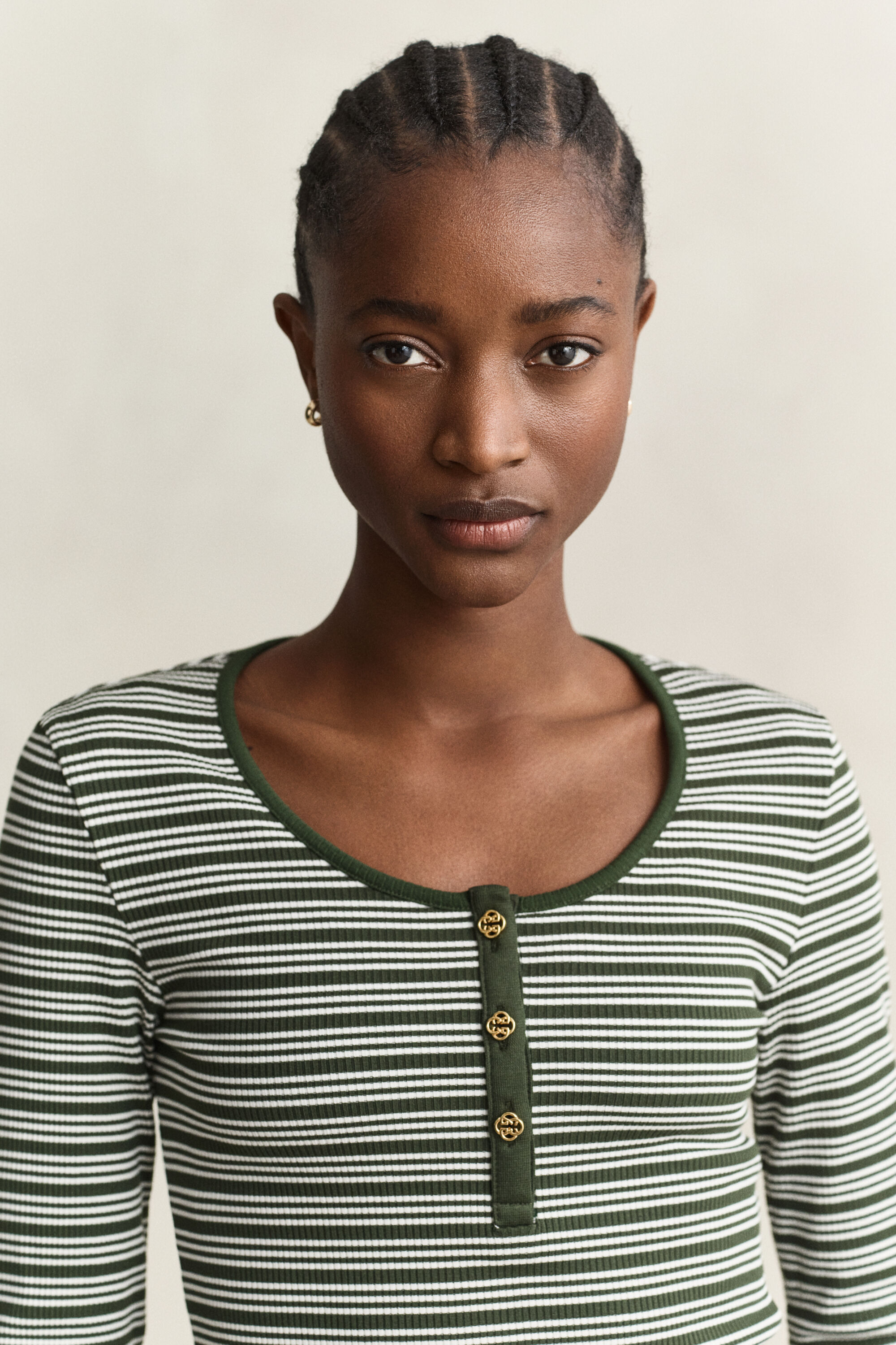 Maglia Henley a coste a maniche lunghe