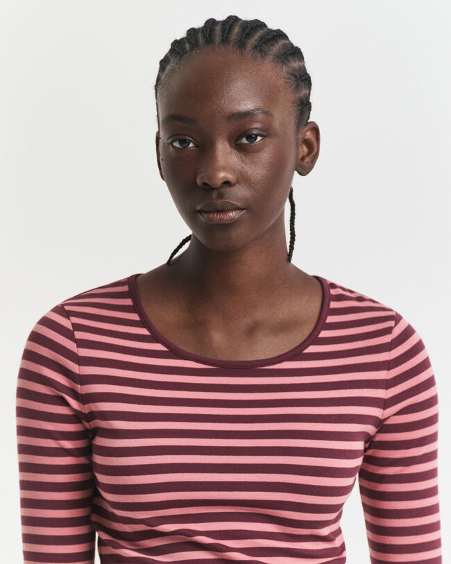 T-shirt a maniche lunghe a coste a righe