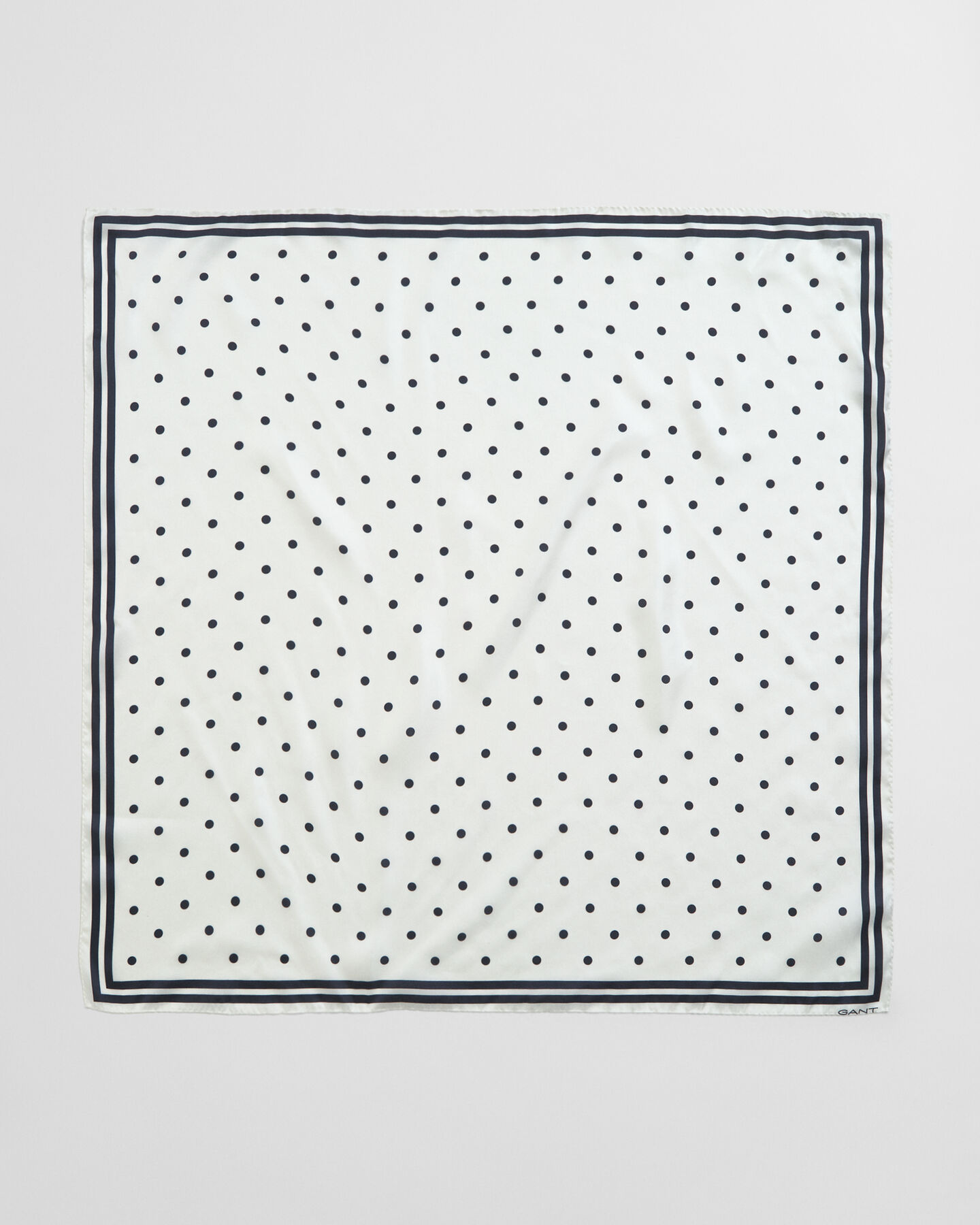 Foulard di seta con stampa a pois