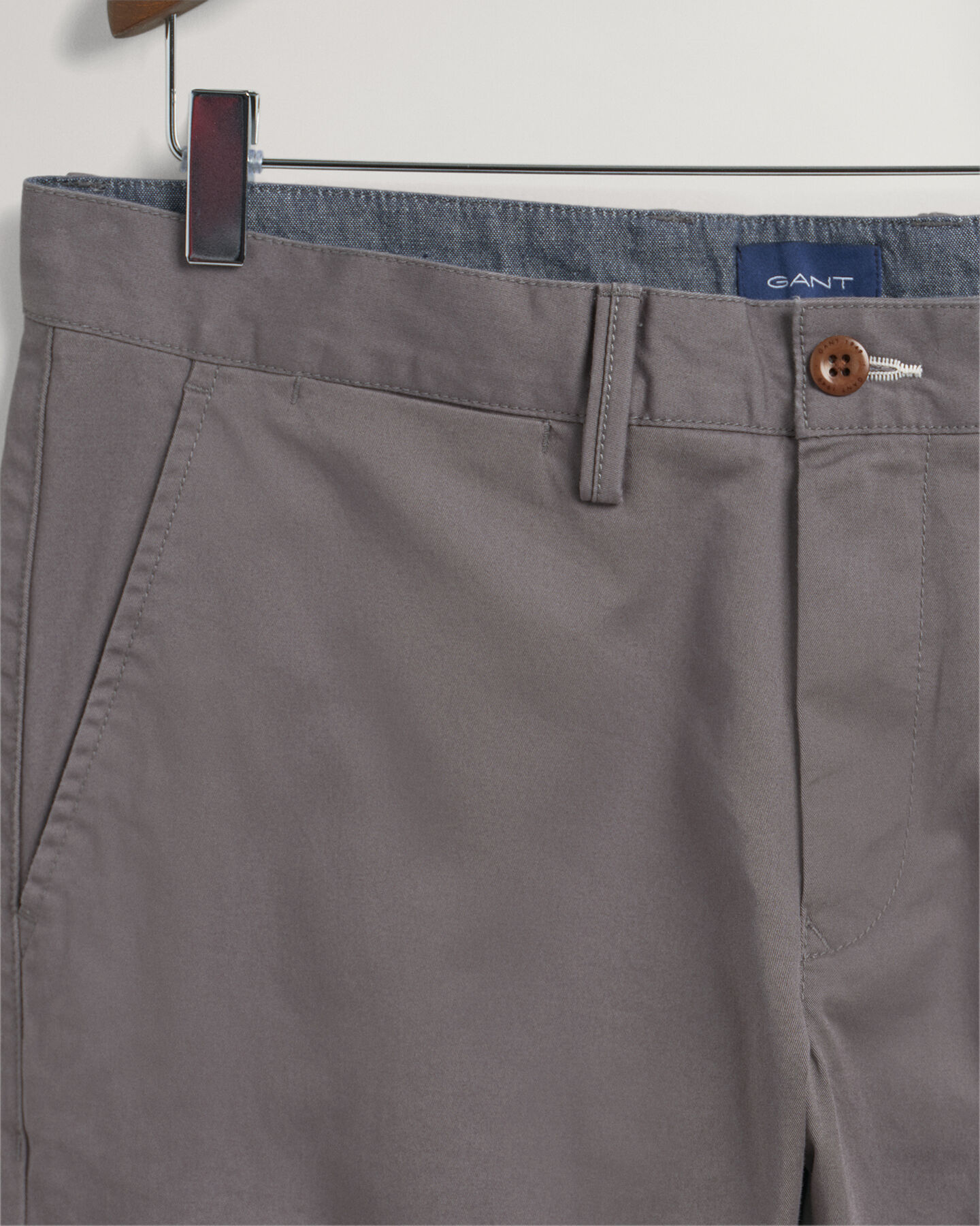 Pantaloni chino Hallden in twill slim fit