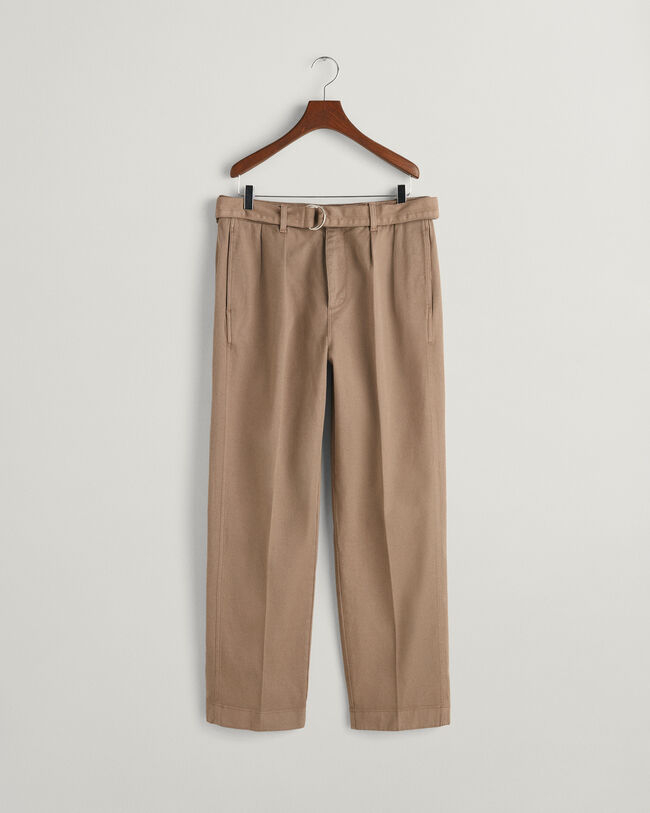 Pantaloni chino con piega e cintura