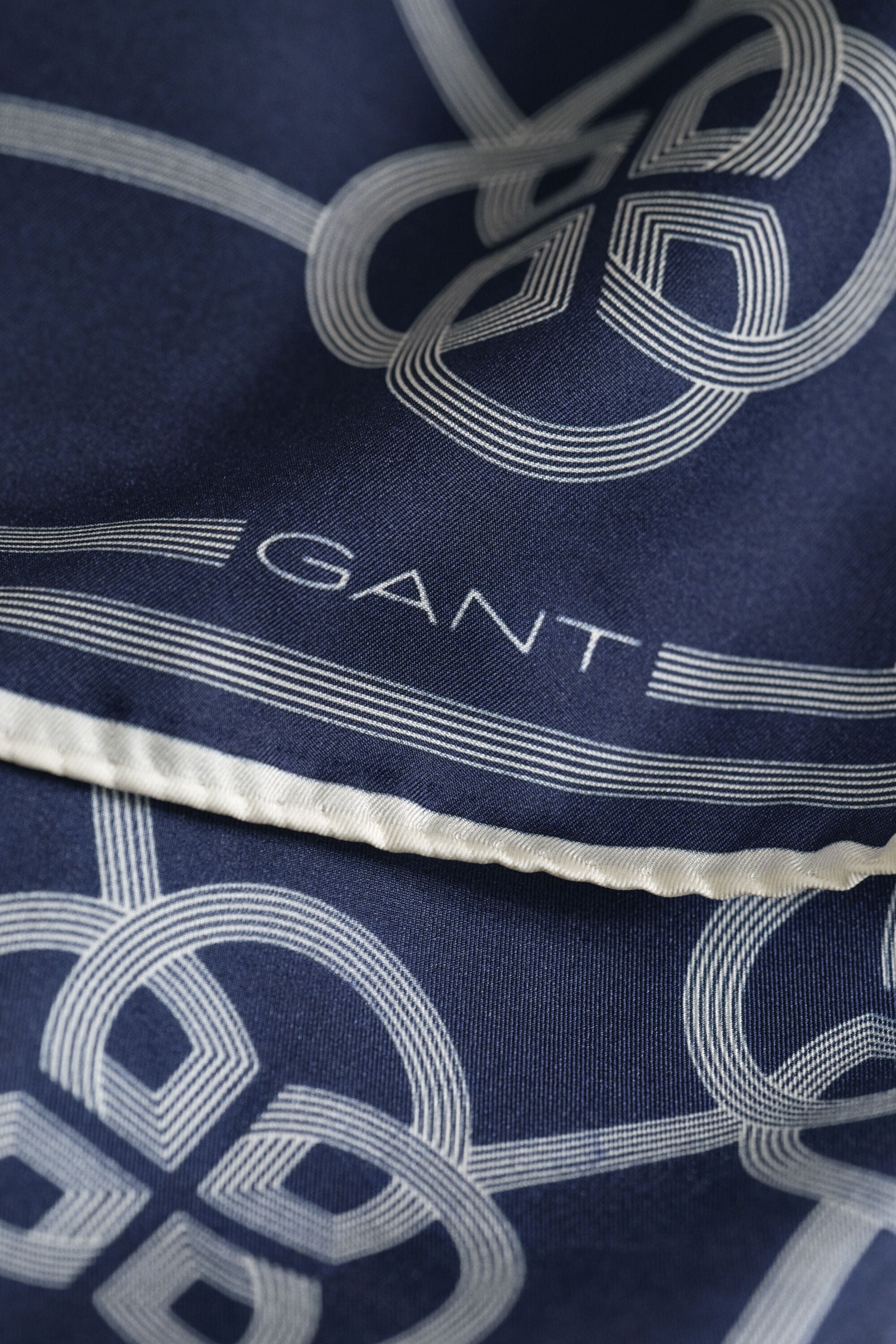 Foulard di seta con stampa Monogram