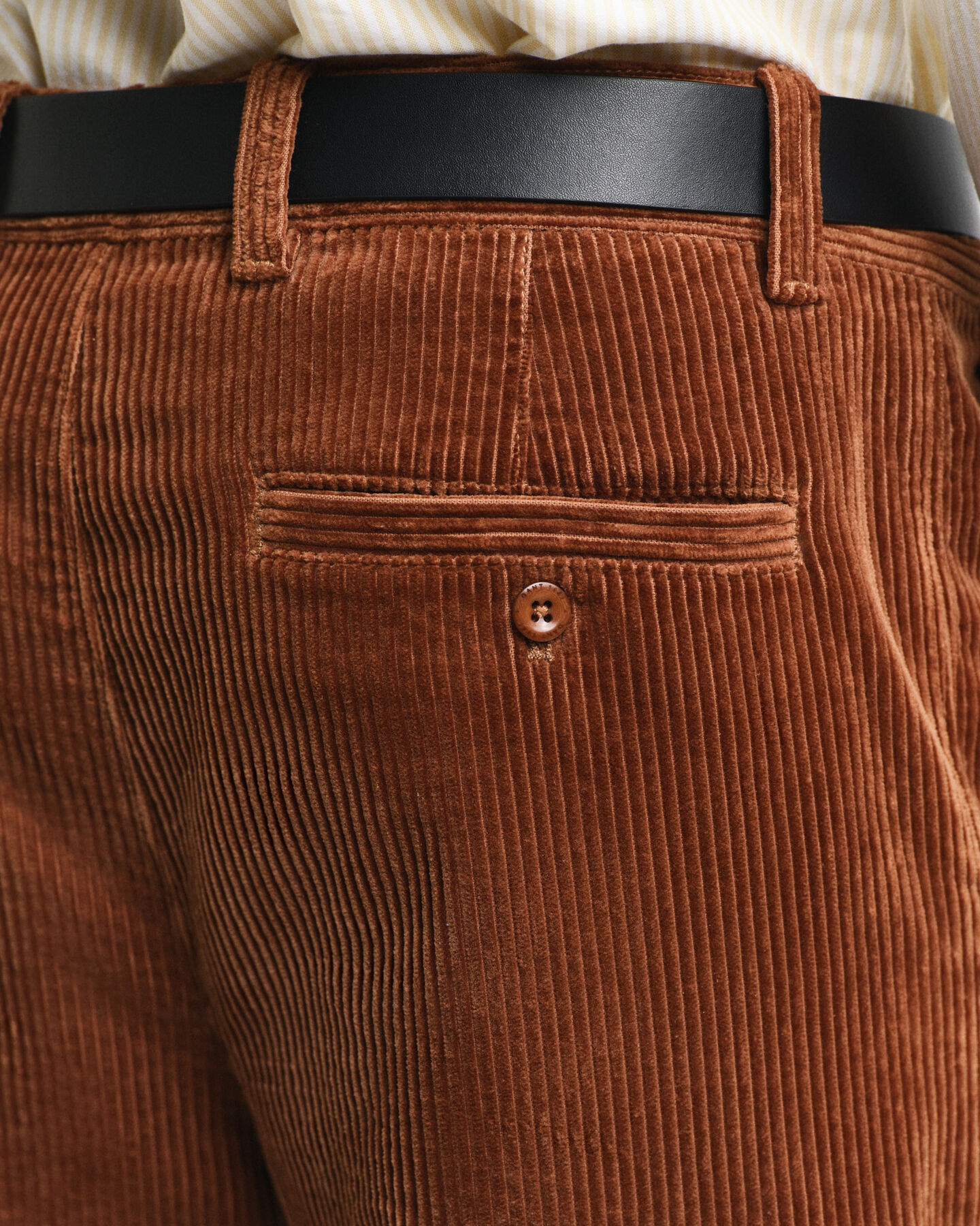 Pantaloni di velluto a coste con gamba ampia relaxed fit