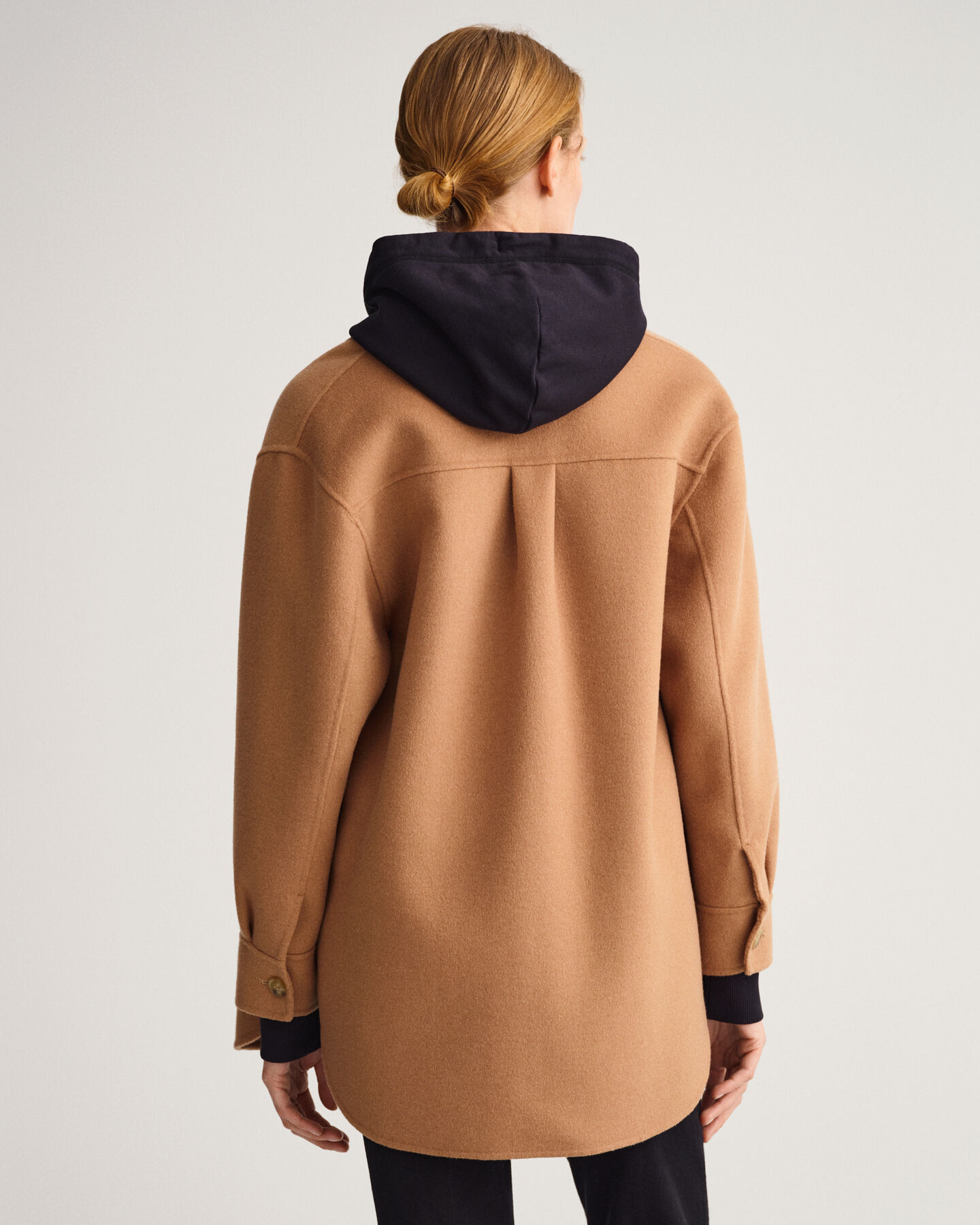 Giacca-camicia cucita a mano