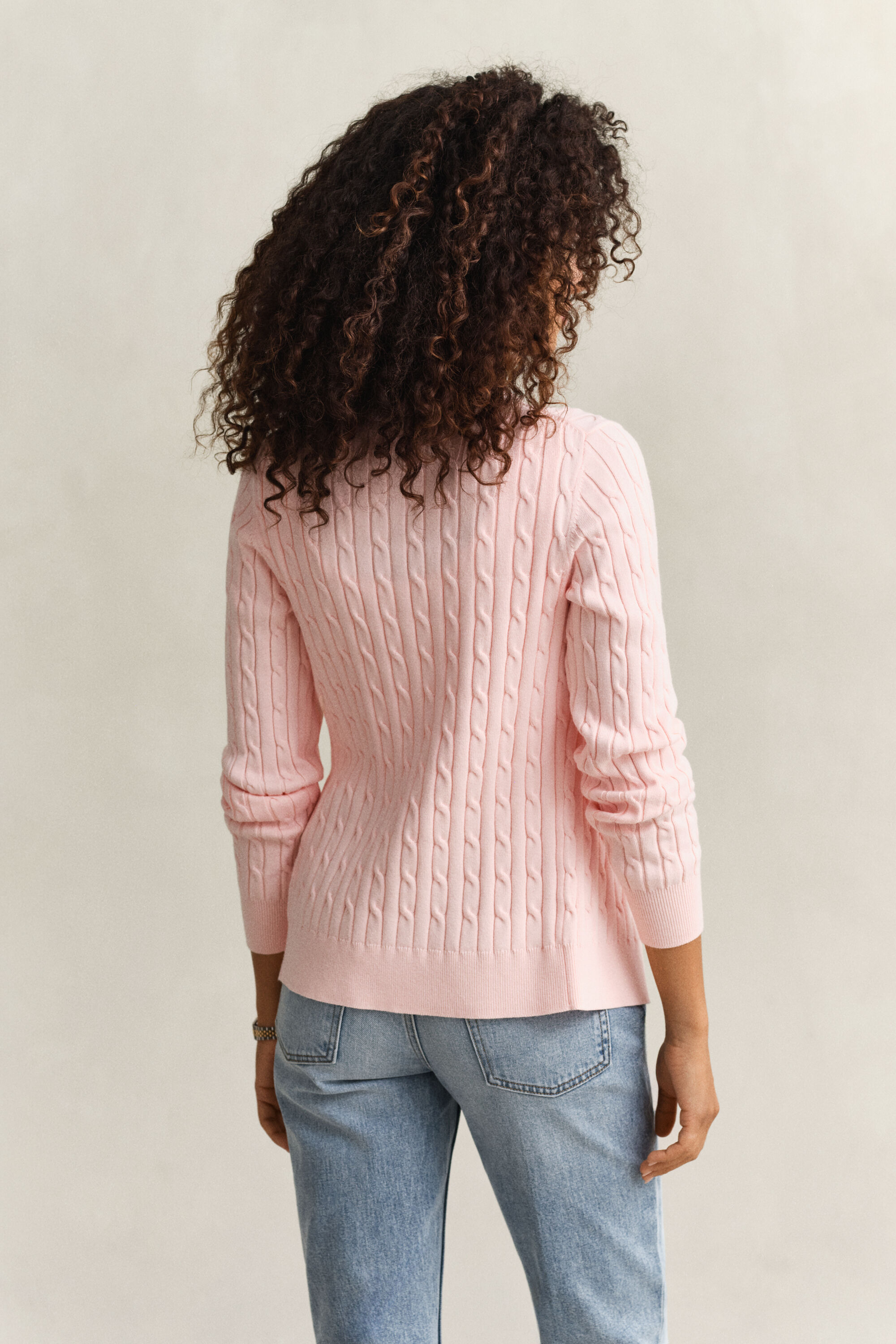 Cardigan in maglia con lavorazione a trecce