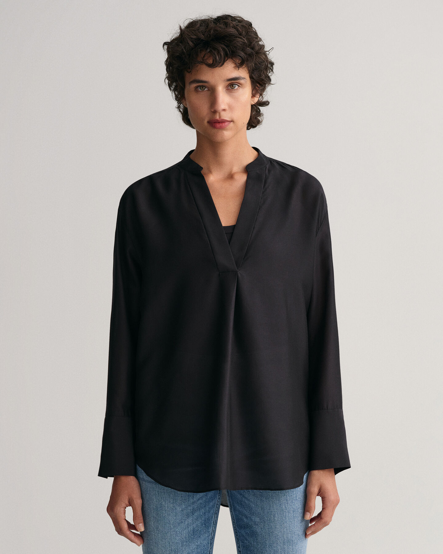 Blusa con colletto alla coreana relaxed fit