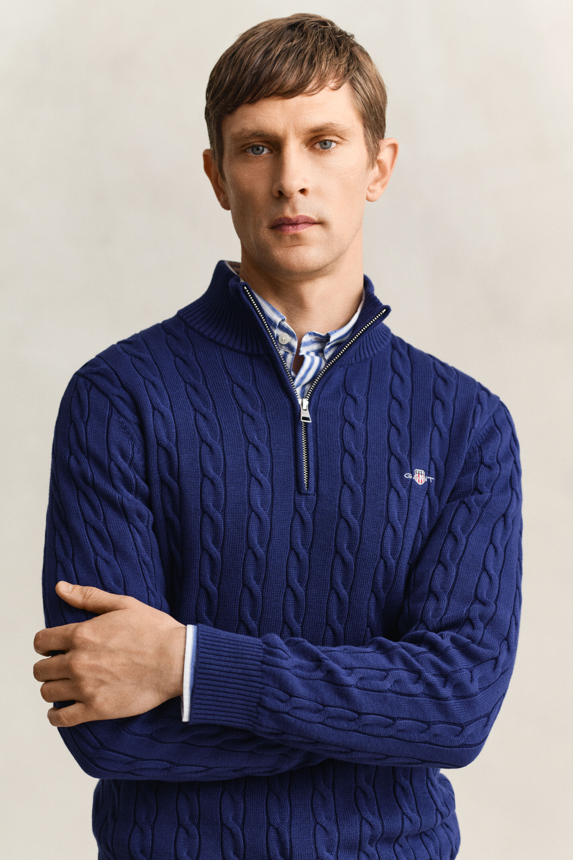 Maglia con zip corta in cotone a trecce