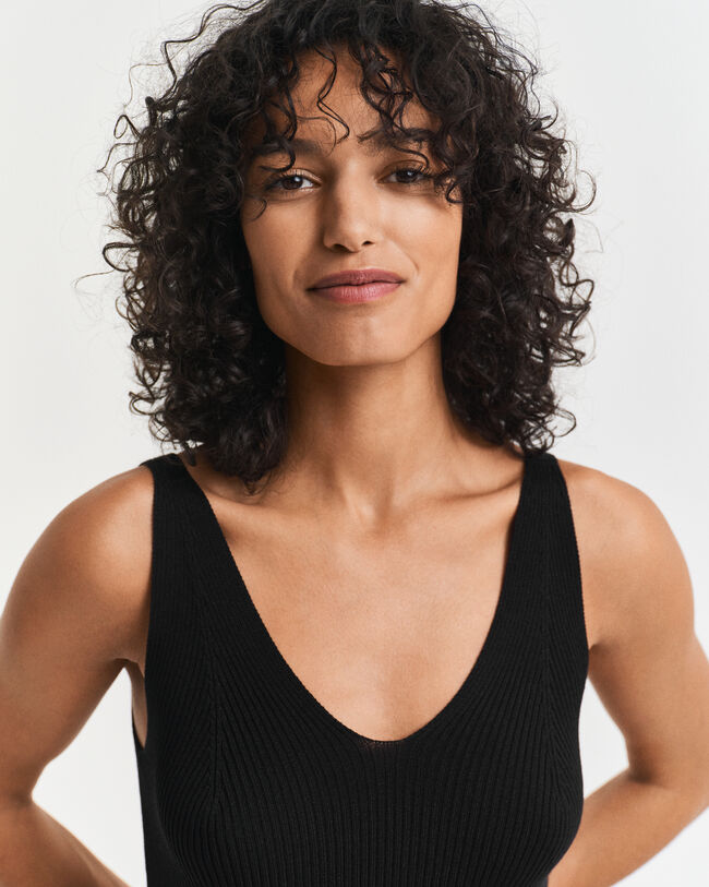 Abito con spalline in maglia a coste