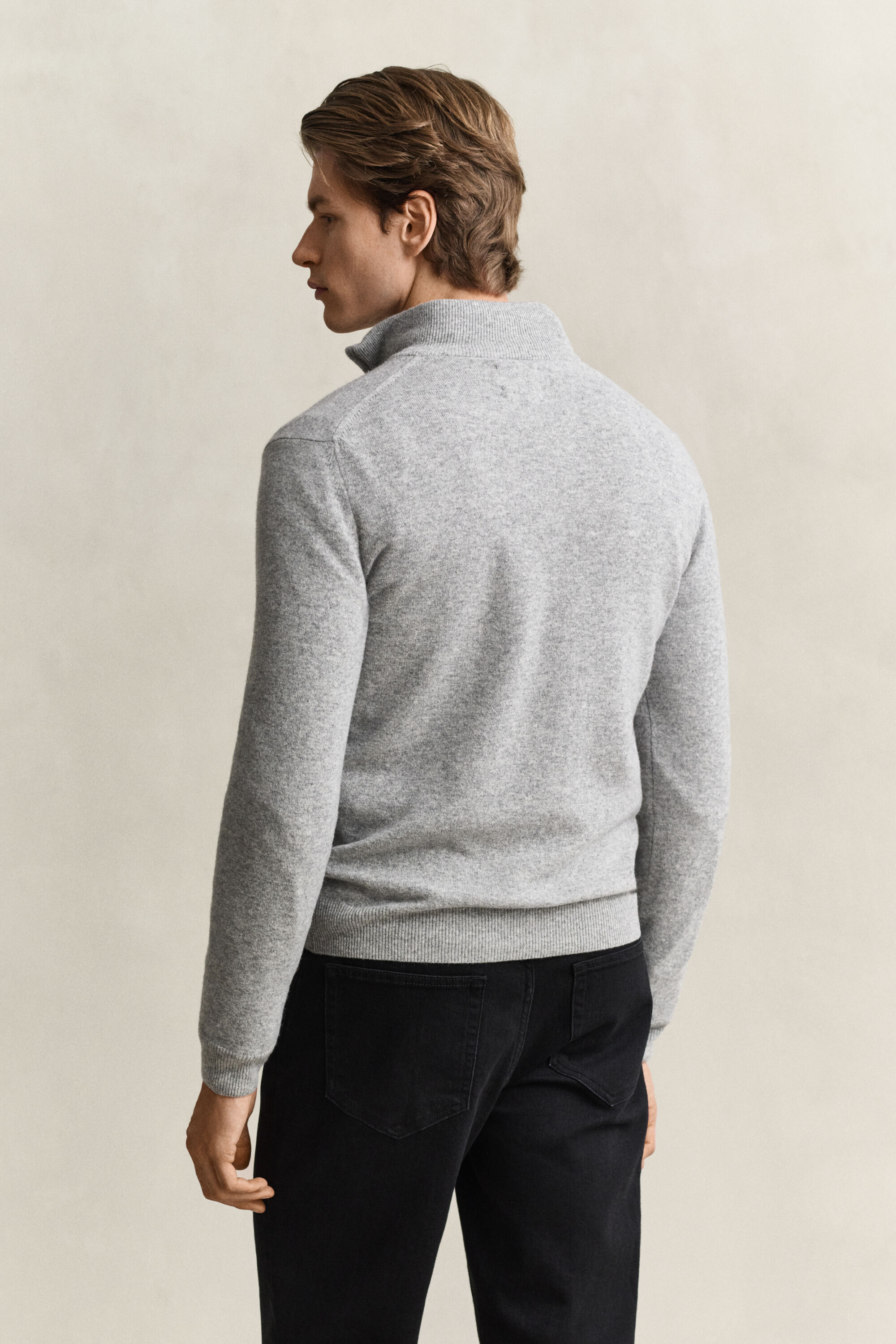 Maglia in lana d’agnello con zip corta