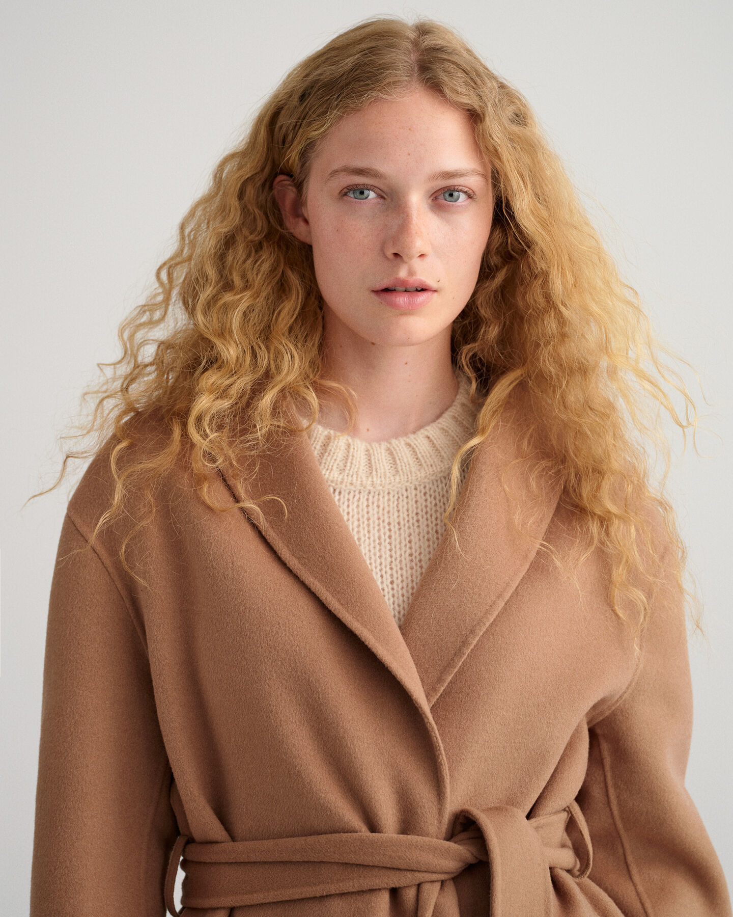 Blazer cucito a mano con cintura