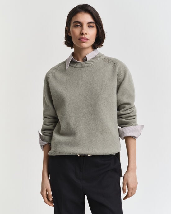 Maglia girocollo in morbida lana misto cashmere