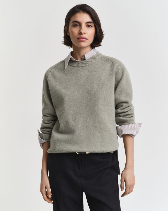 Maglia girocollo in morbida lana misto cashmere