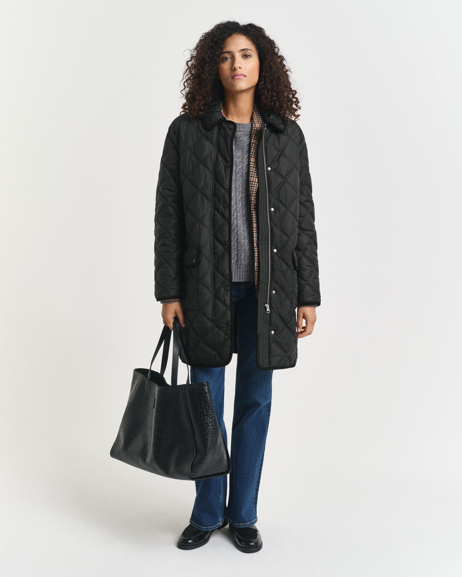 Cappotto trapuntato con finiture in velluto a coste