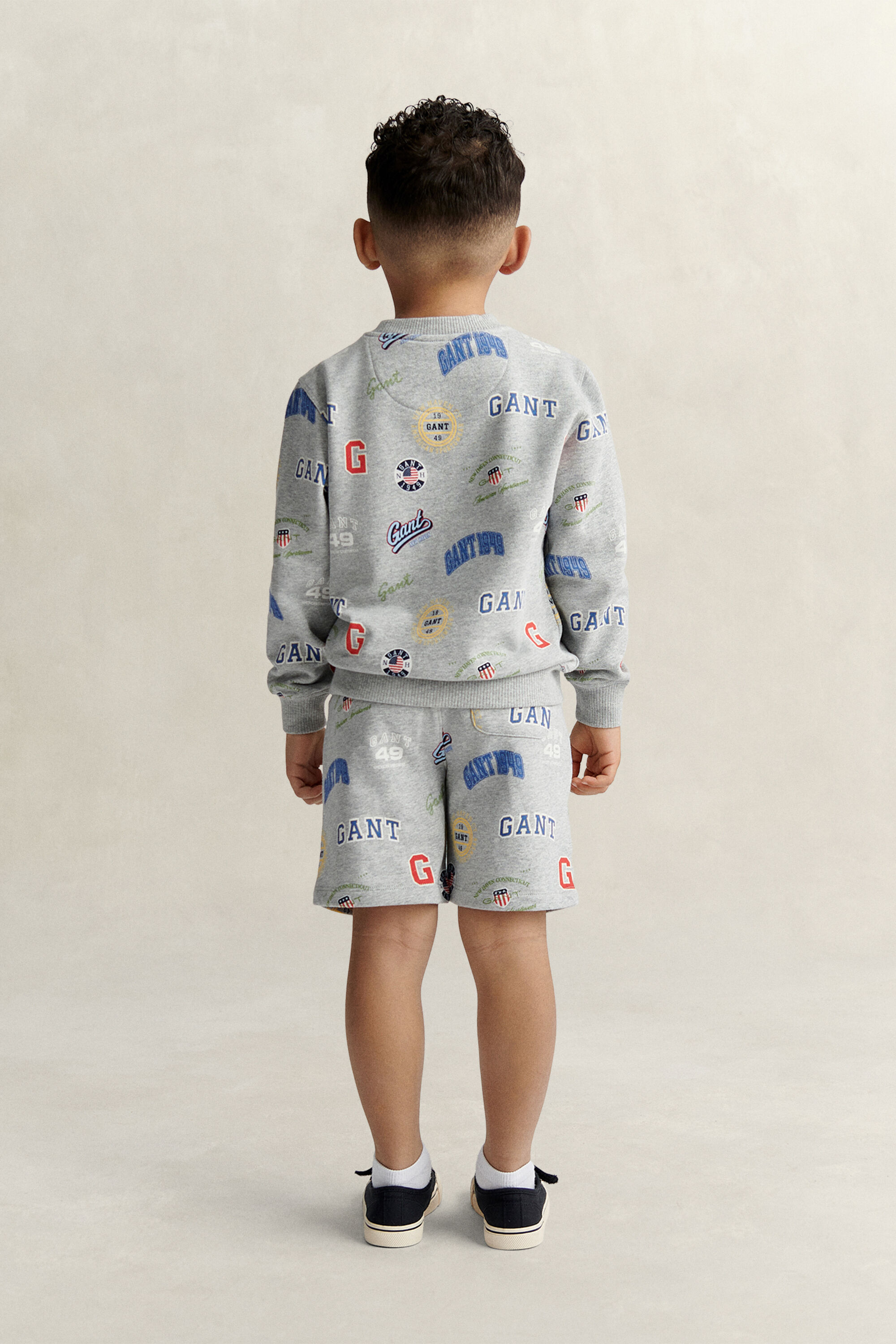 Set di pantaloncini della tuta e felpa con stampa Boys