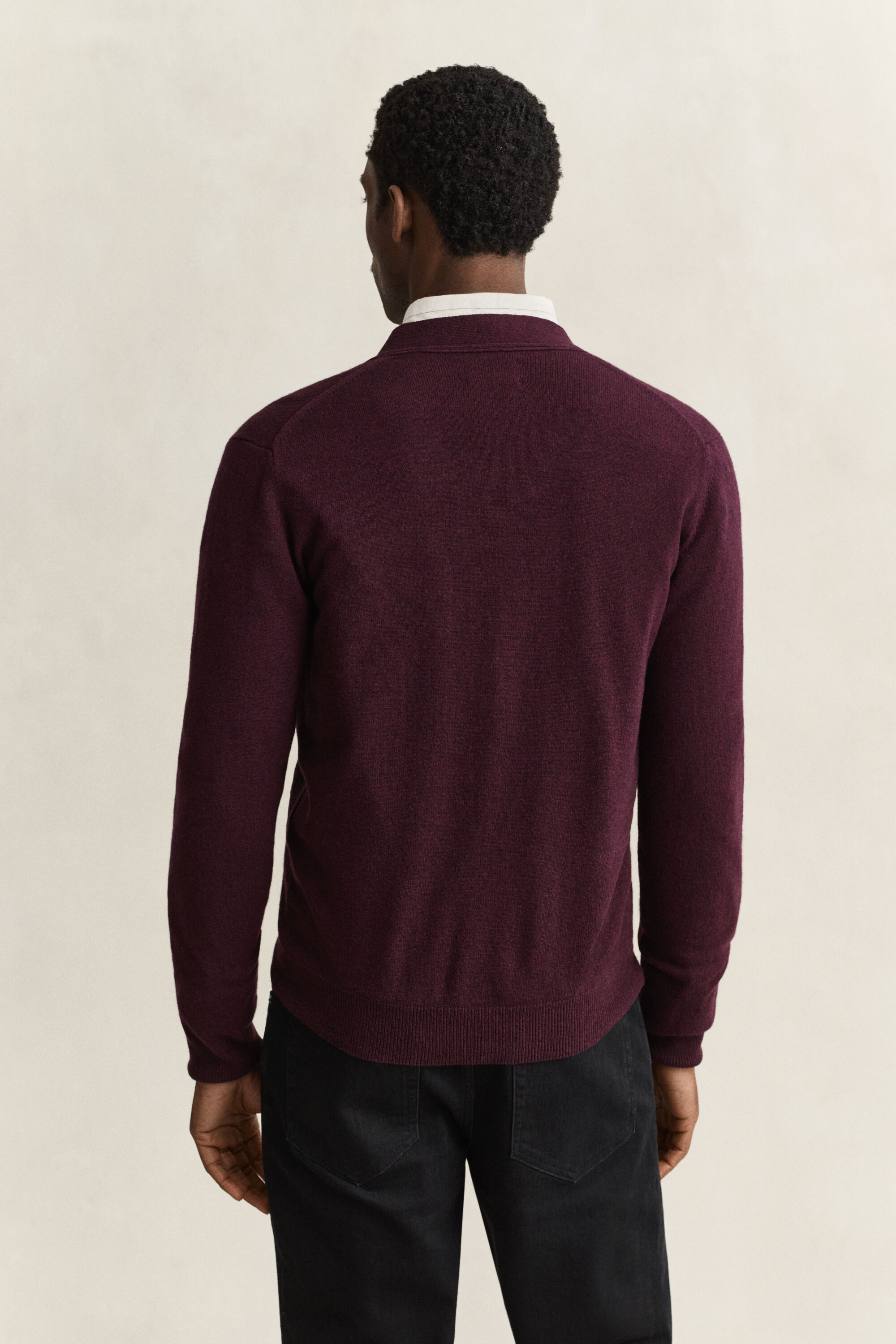 Cardigan con scollo a V in lana d’agnello