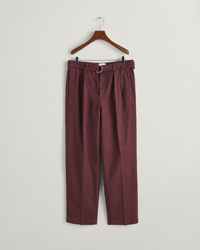 Pantaloni chino con piega e cintura