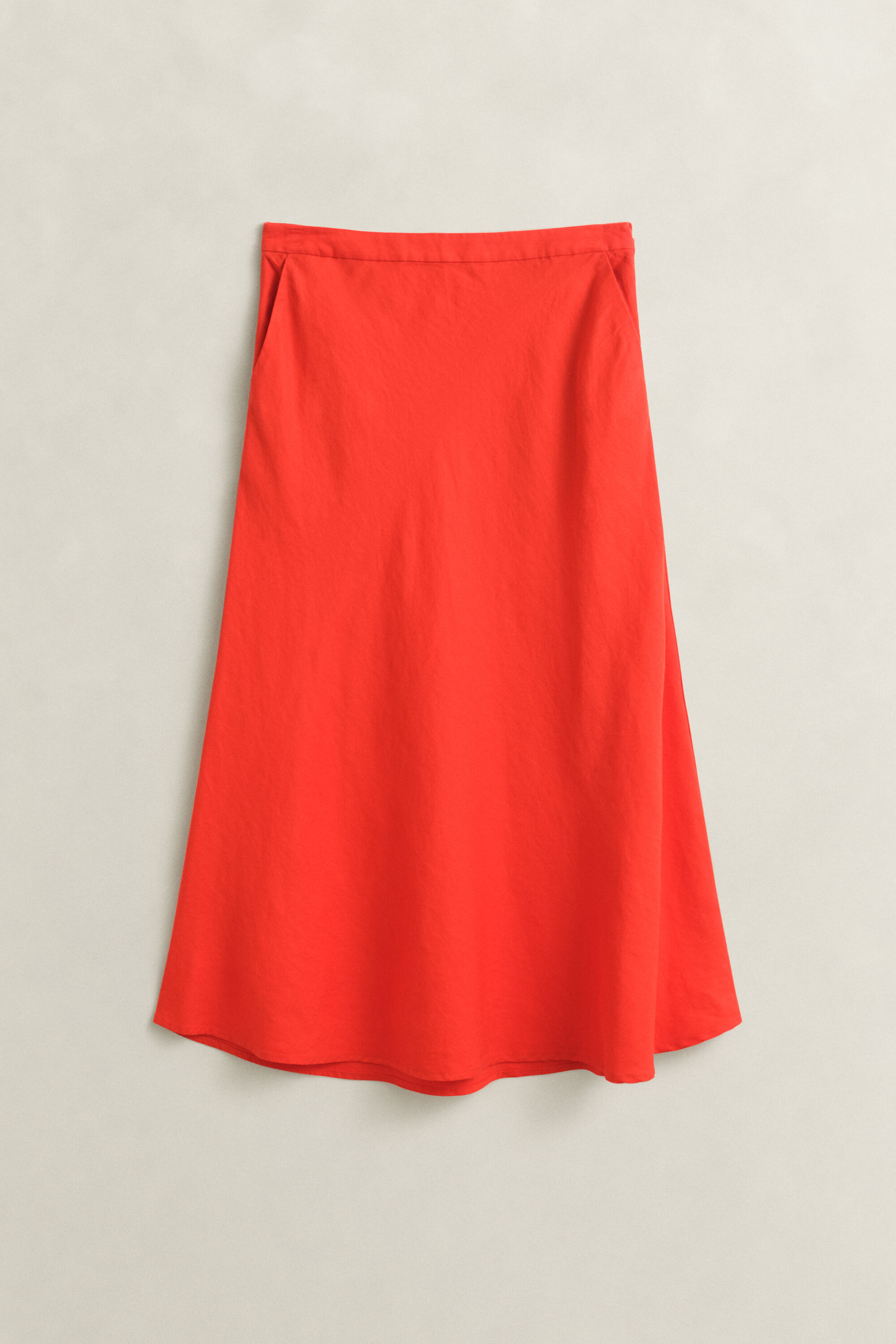 Gonna svasata in misto lino