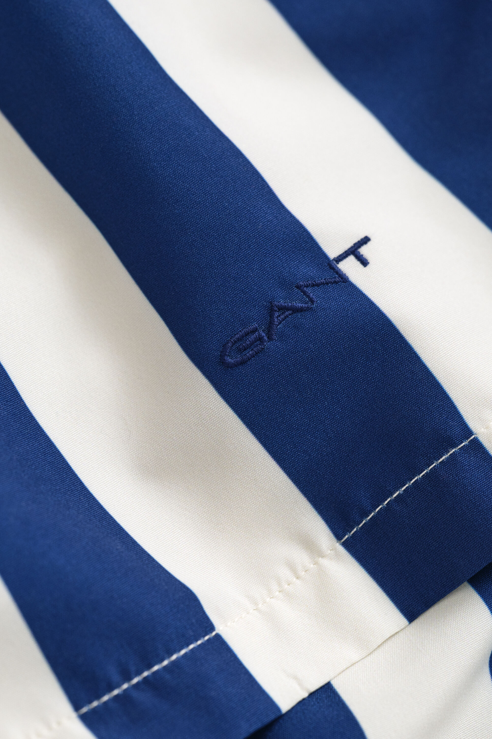 Pantaloncini da bagno a righe larghe