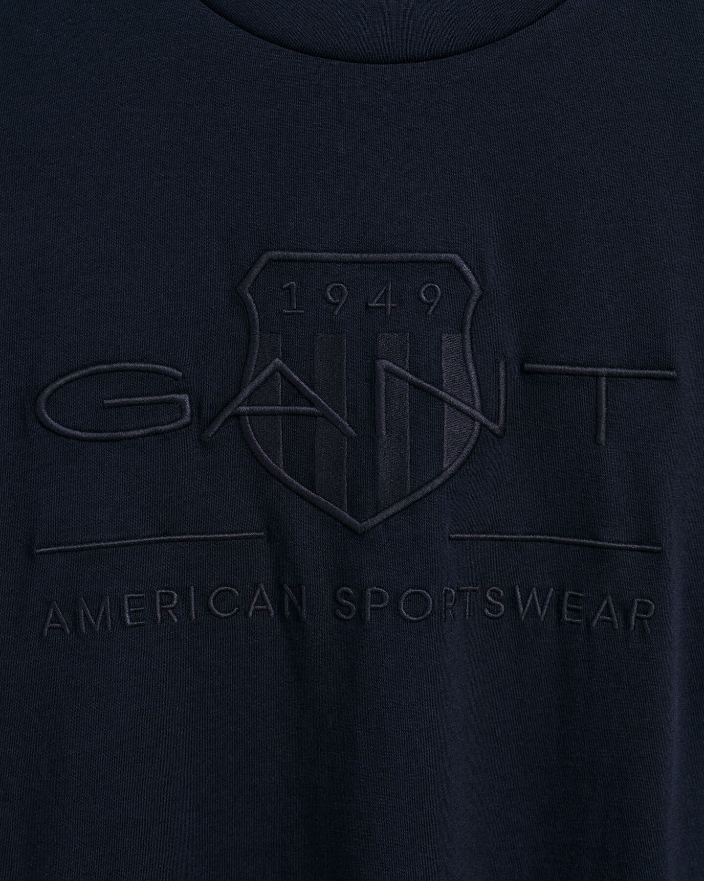 T-shirt Tonal Shield a maniche lunghe