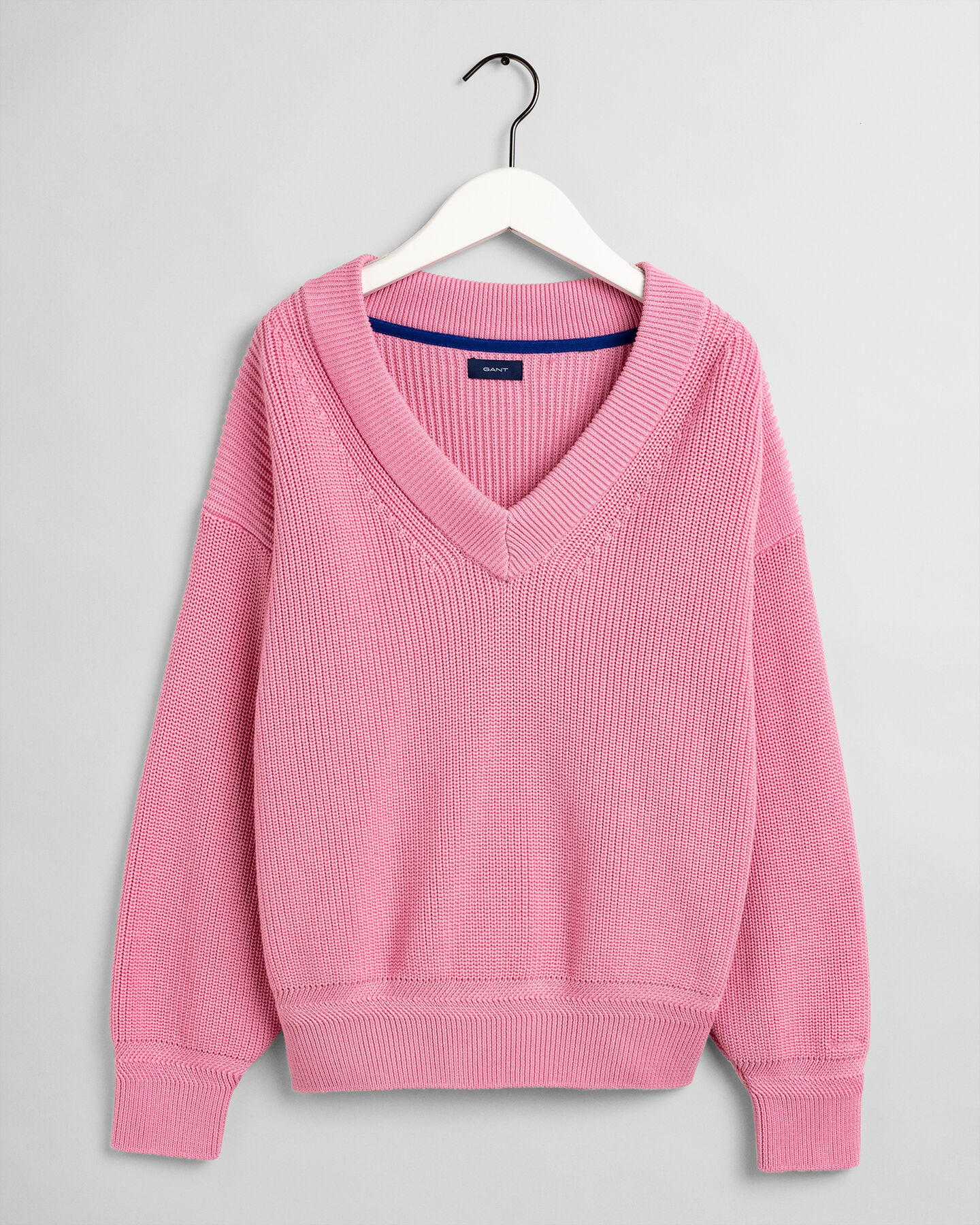 Maglia a coste con scollo a V