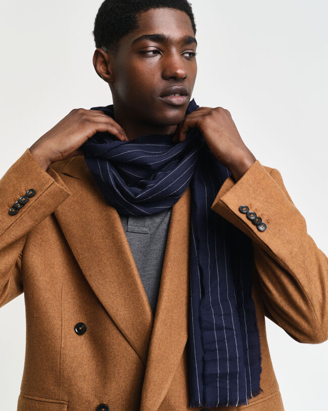 Sciarpa gessata in finissima lana merino