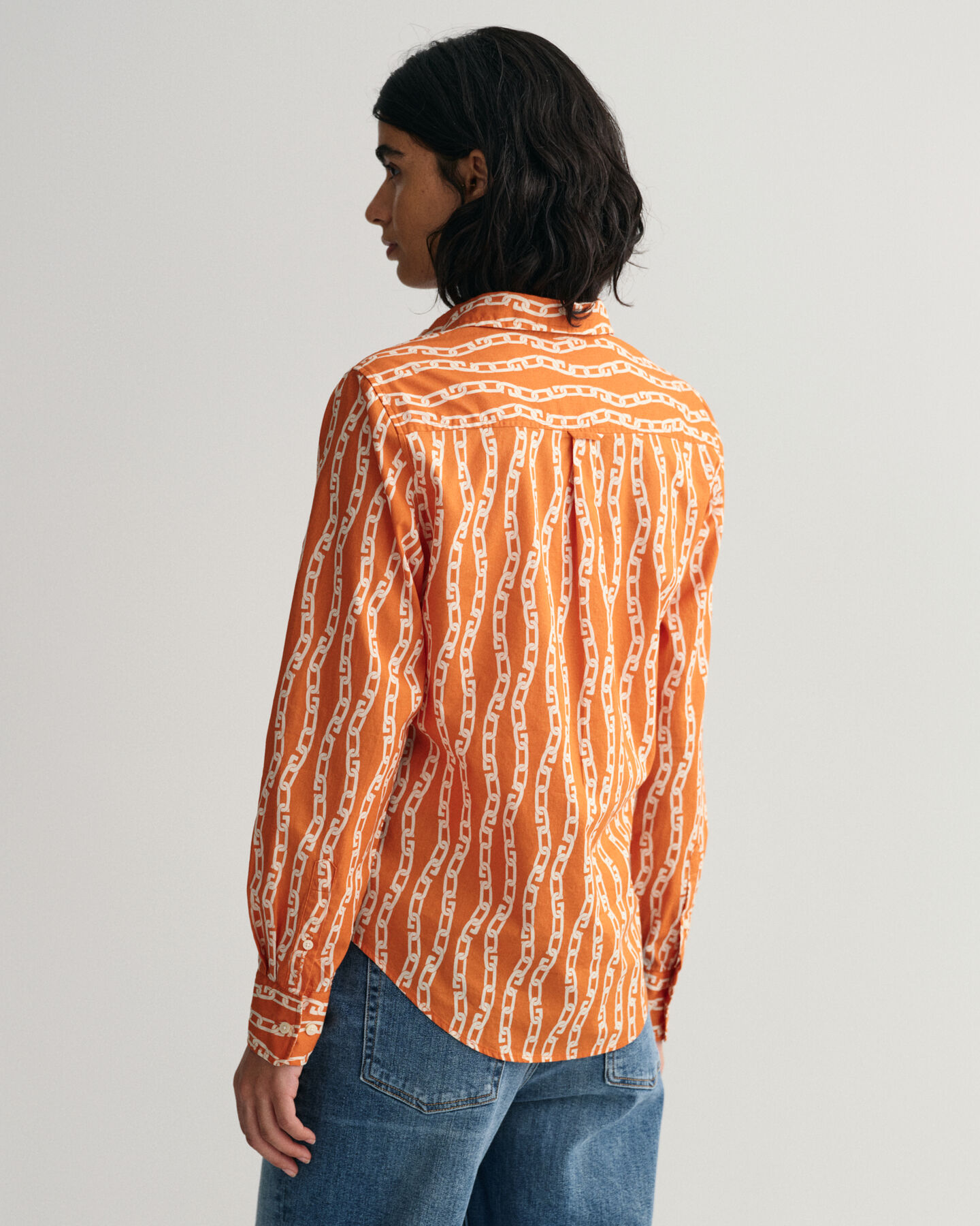 Camicia in voile di cotone con stampa a catena regular fit