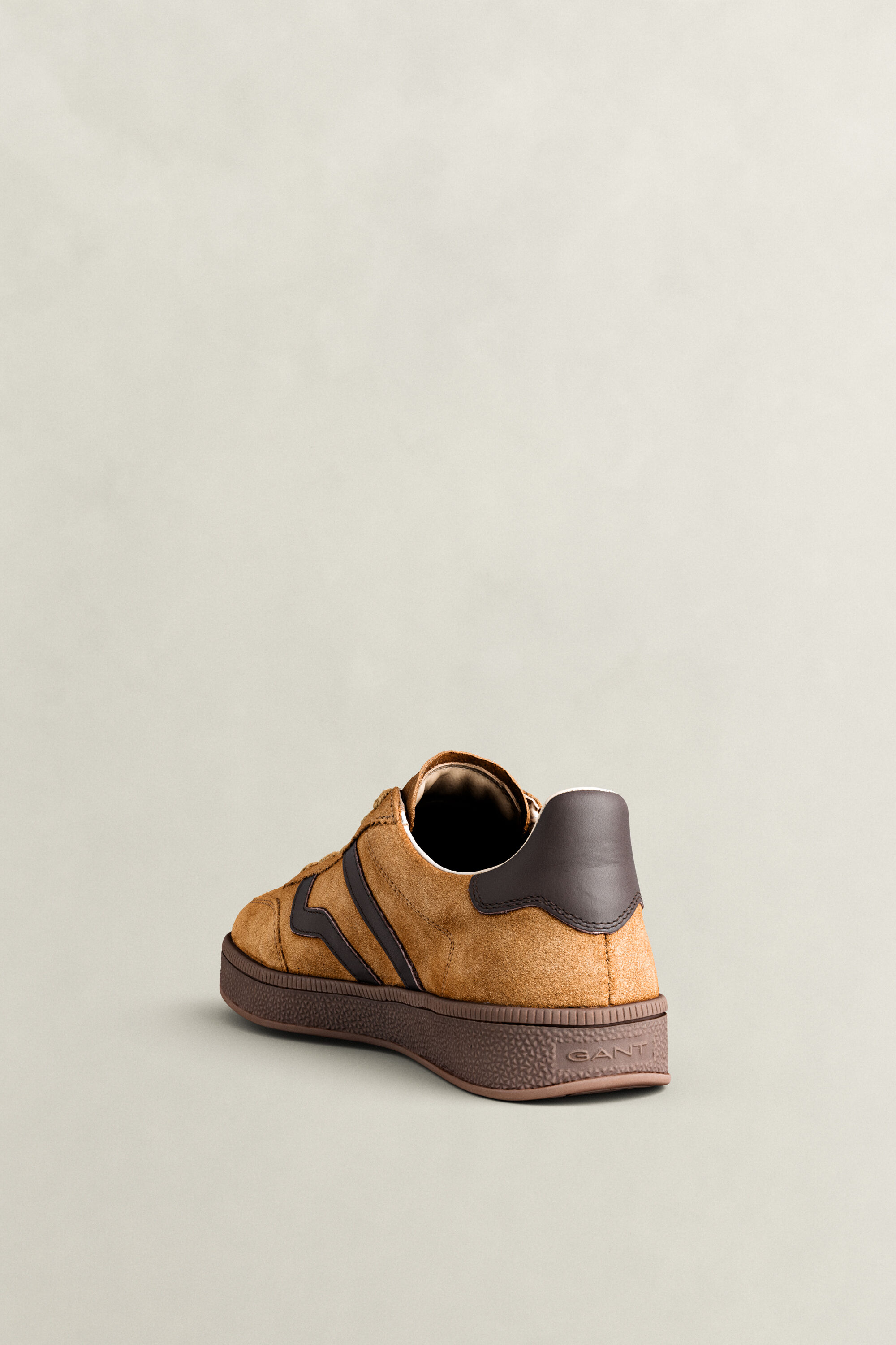 Sneakers Cuzima in camoscio