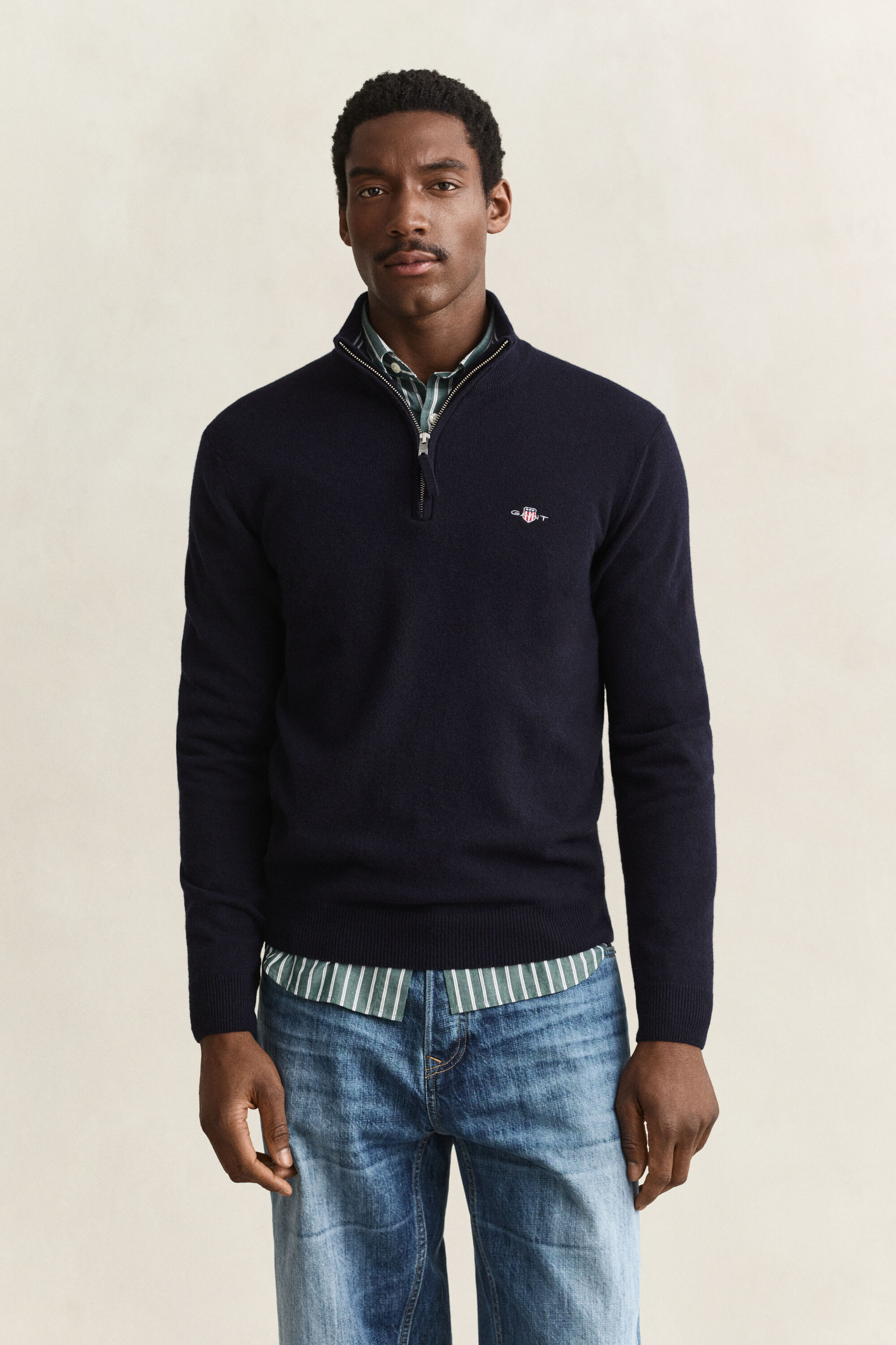 Maglia in lana d’agnello con zip corta