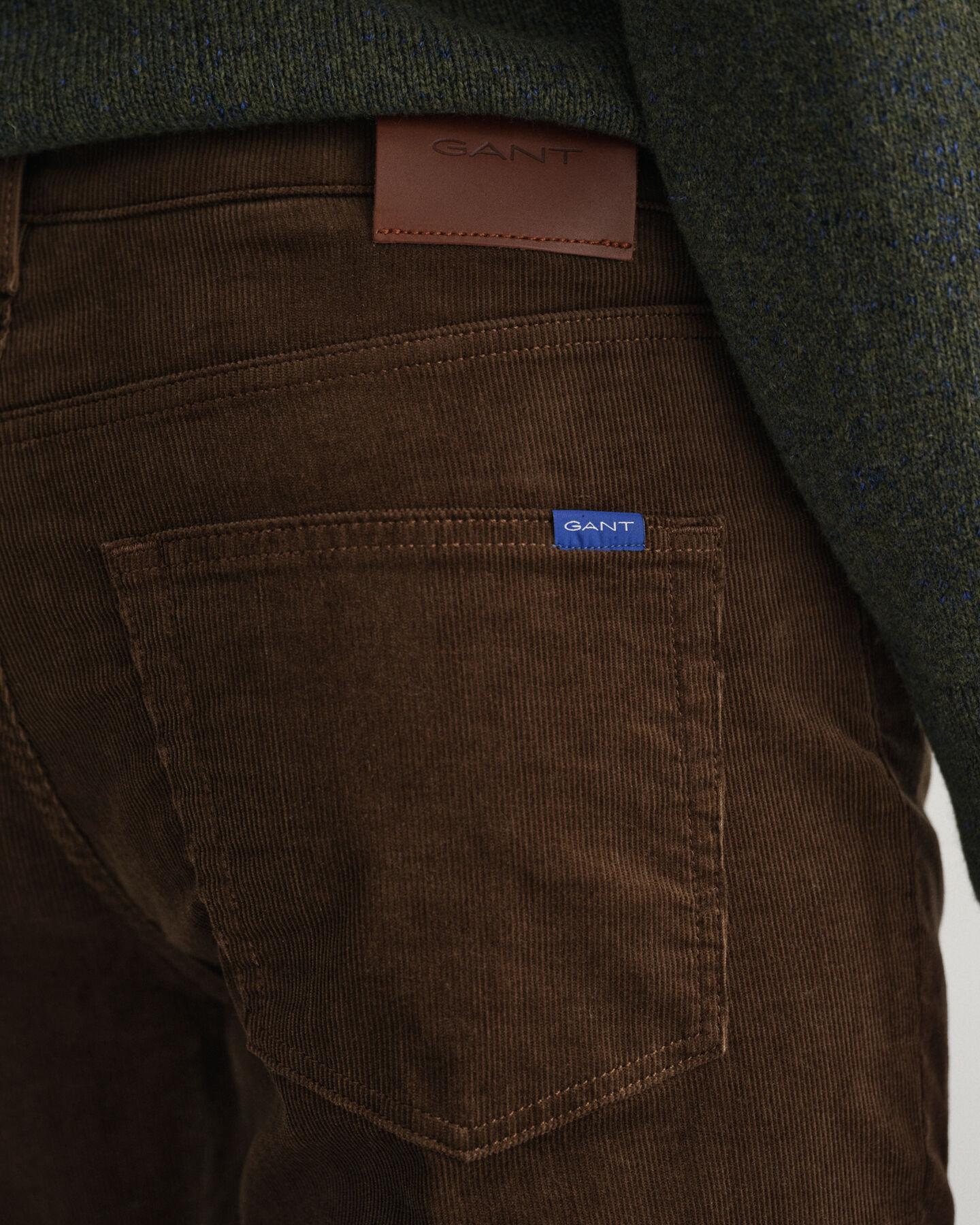 Jeans Hayes in velluto a coste slim fit