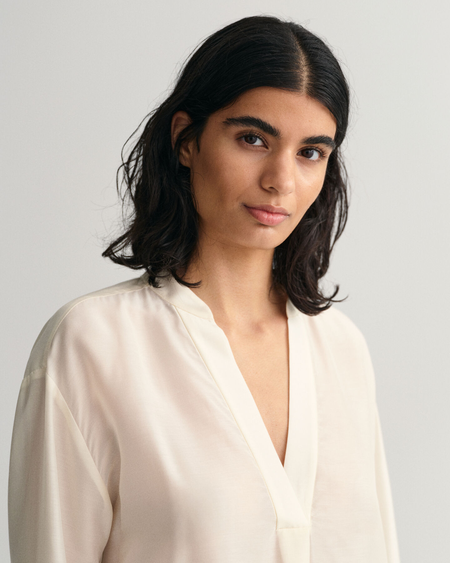 Blusa con colletto alla coreana relaxed fit