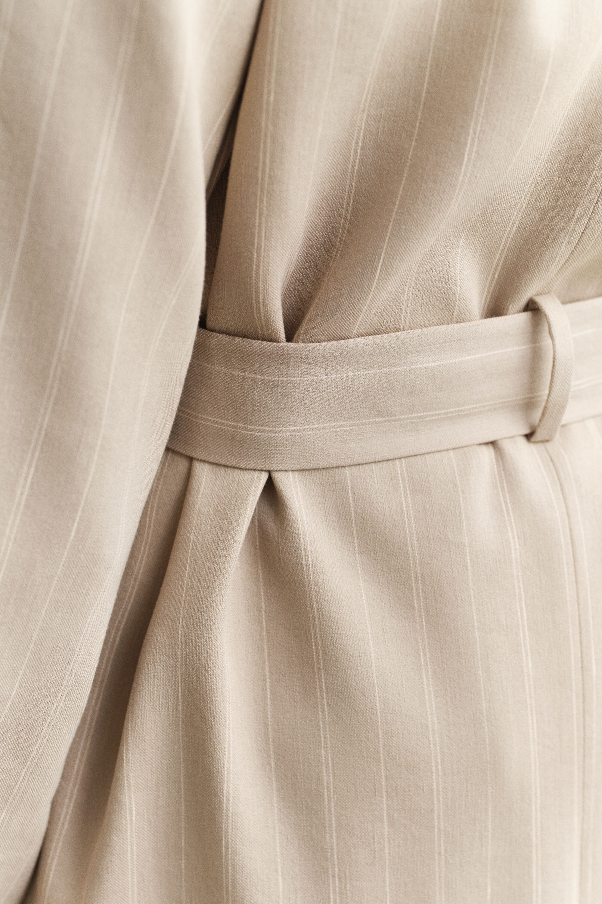 Cappotto gessato in misto lino