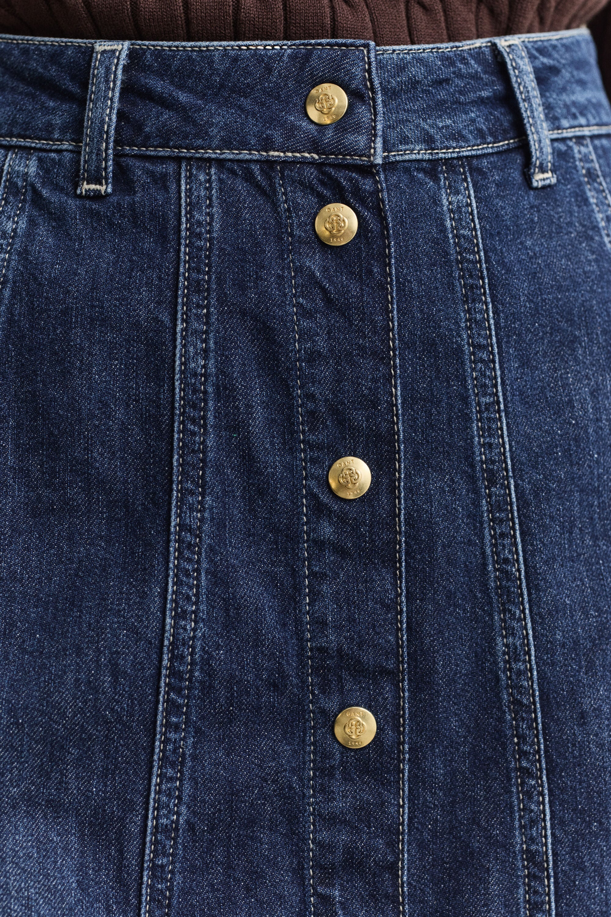 Gonna svasata in denim