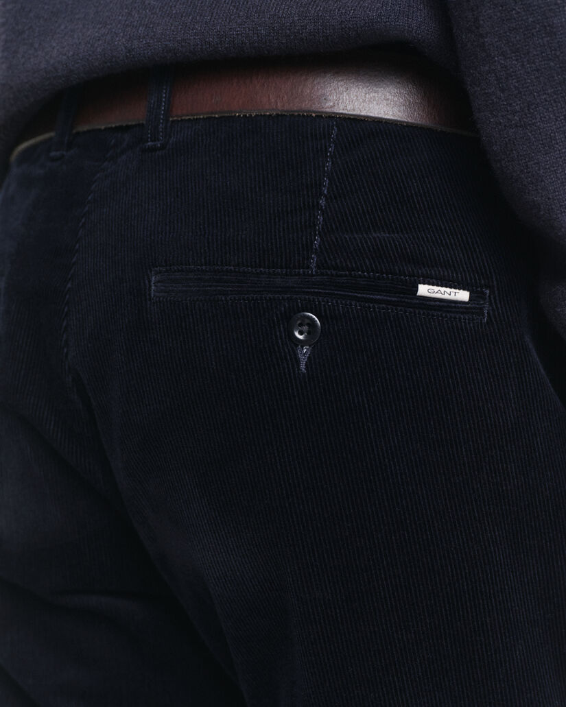 Pantaloni chino in velluto a coste slim fit