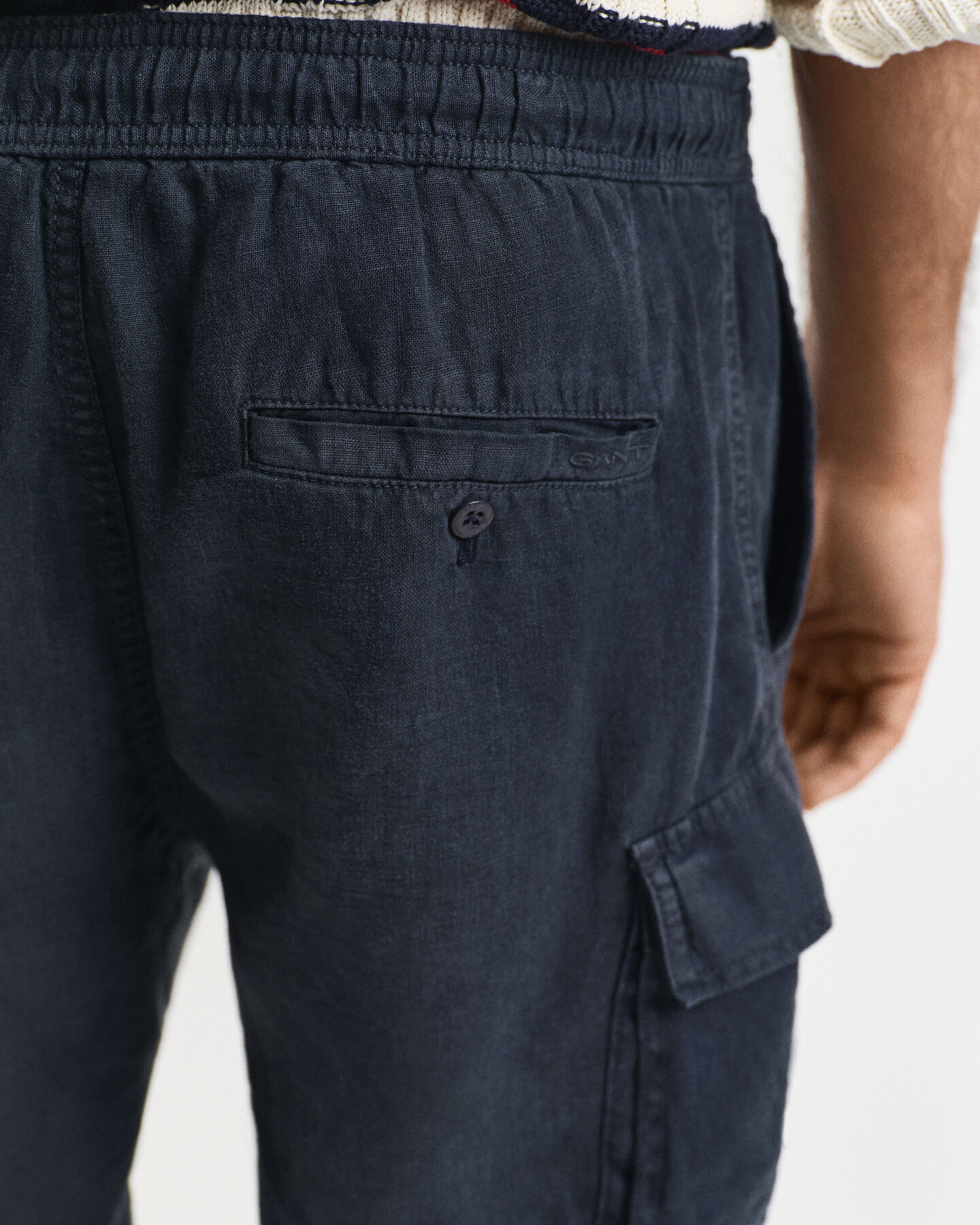 Pantaloncini cargo di lino regular fit