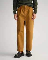 Pantaloni chino con pinces