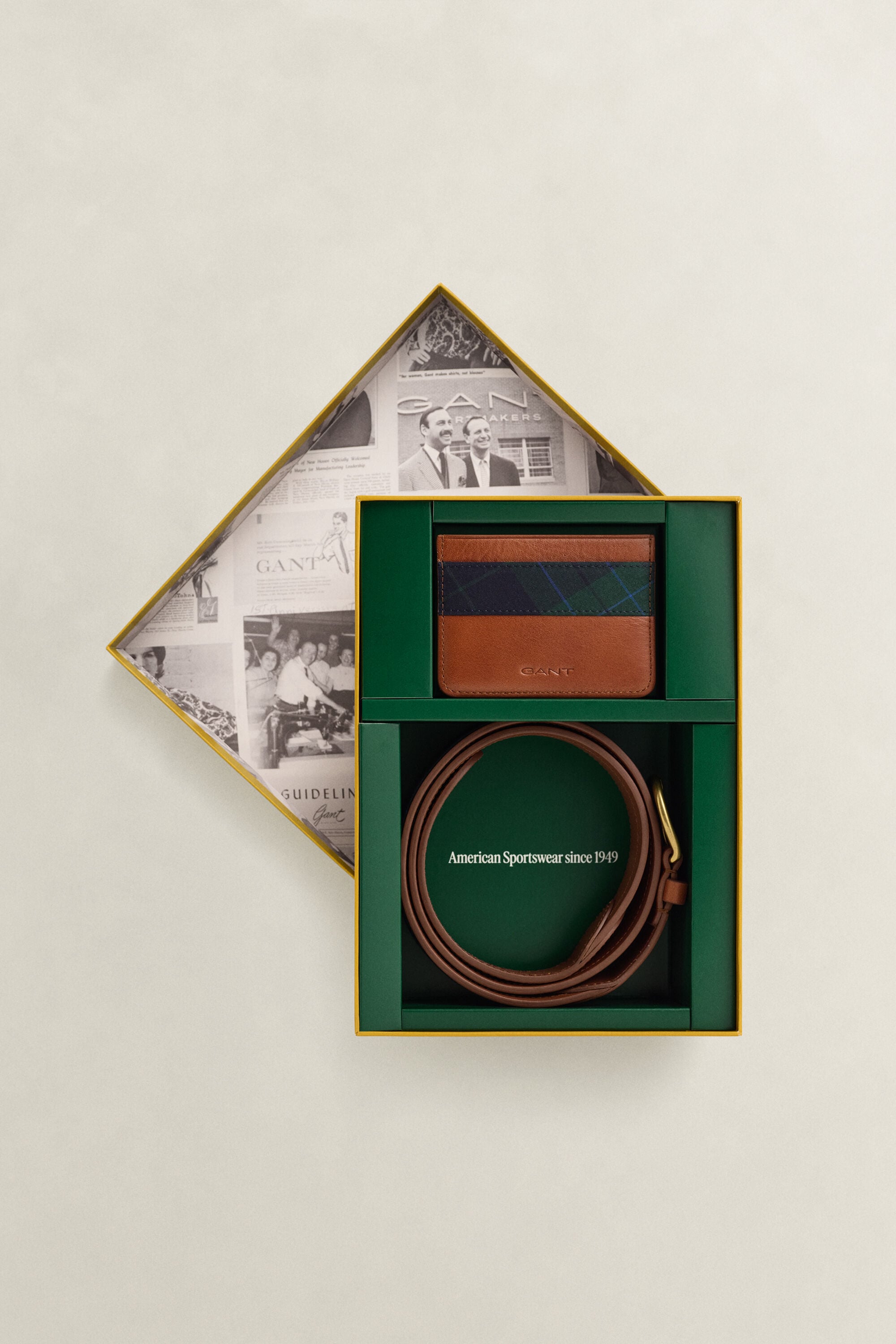 Set regalo di cintura e portacarte a quadri