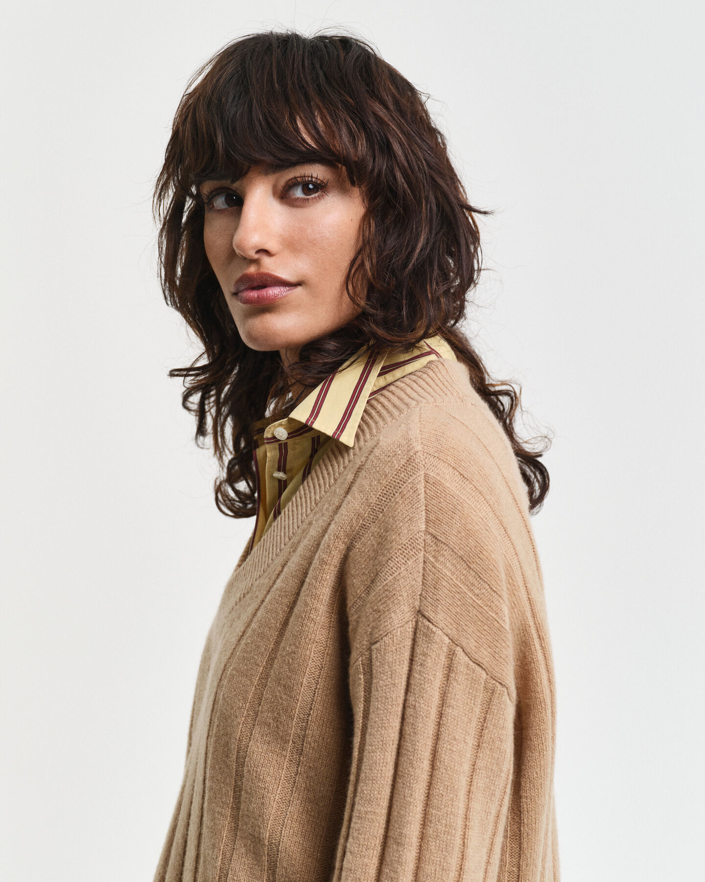 Maglia con scollo a V a coste larghe in lana