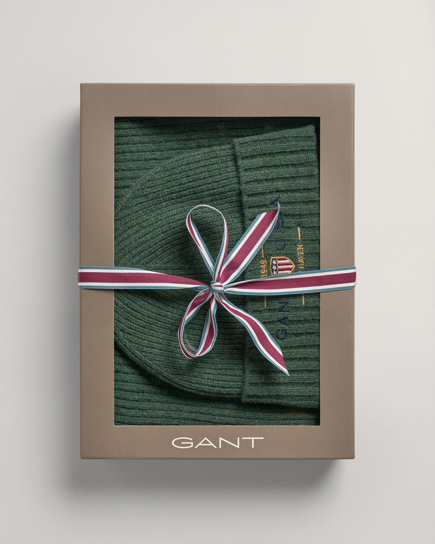 Confezione regalo sciarpa e berretto